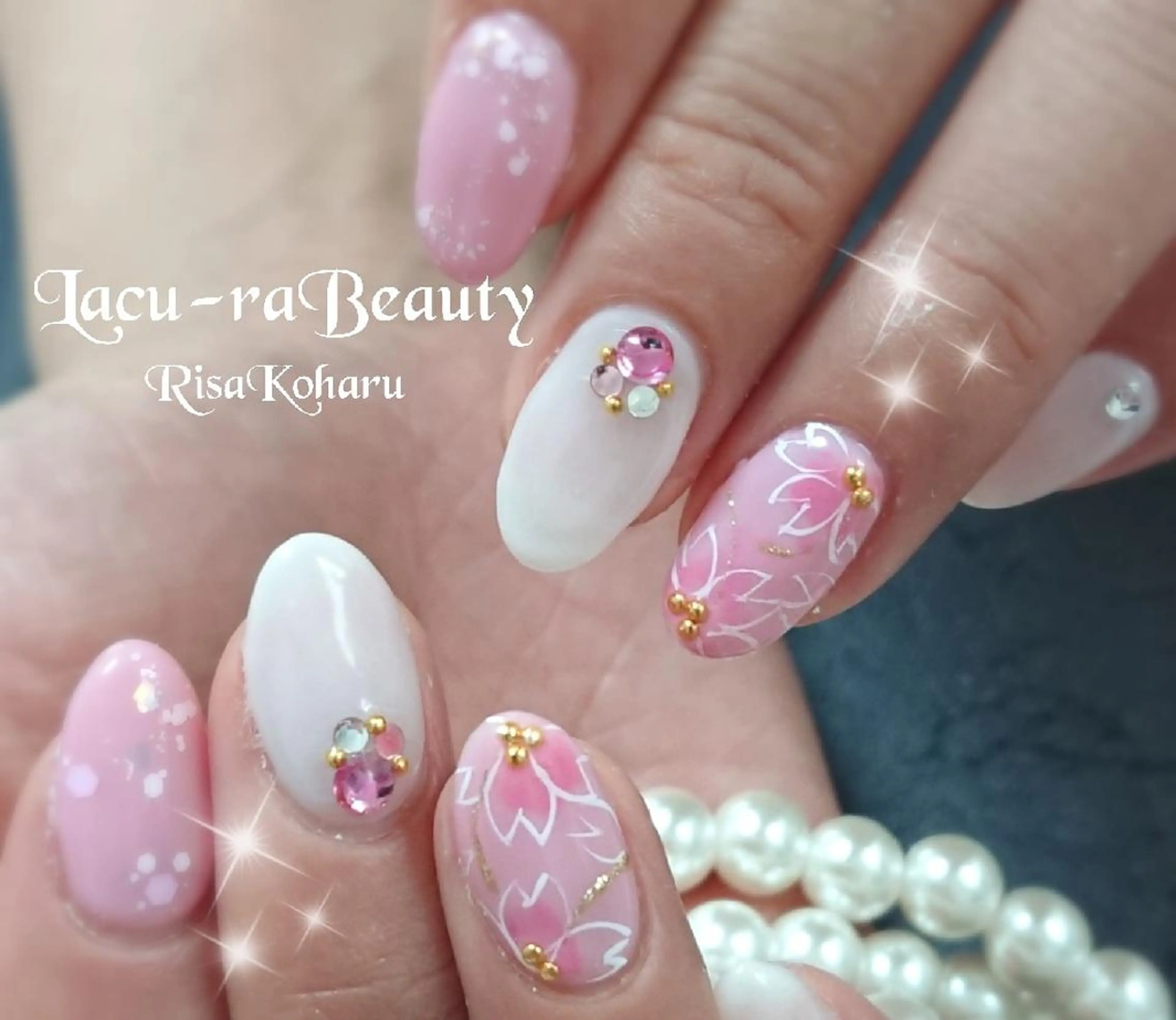 ネイル 桜ネイル 小顔と腸の専門店 ラクーラビューティのエステ・リラクイメージ