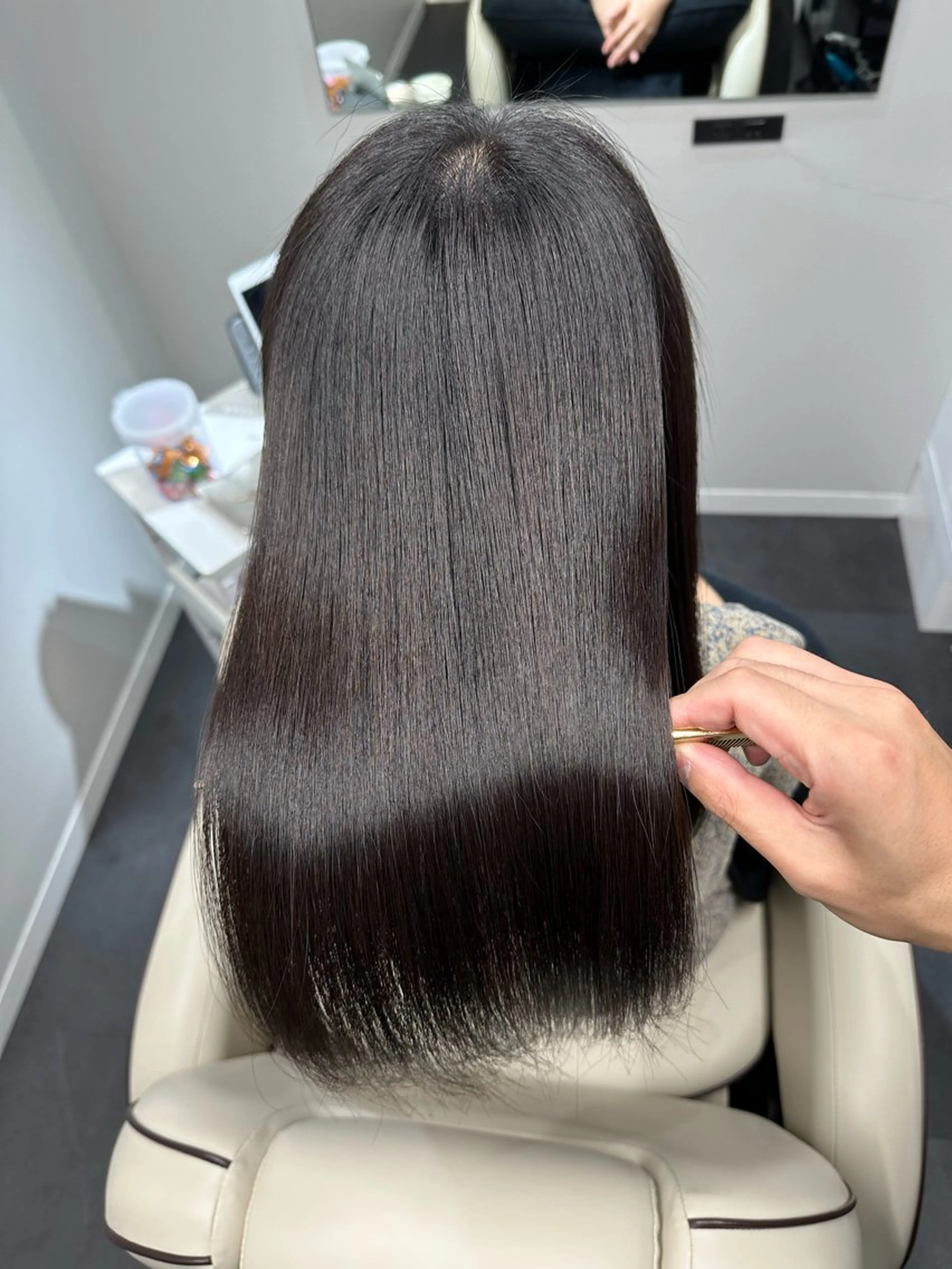 セミロング 【美髪特化 髪質改善サイトウ】のヘアスタイル