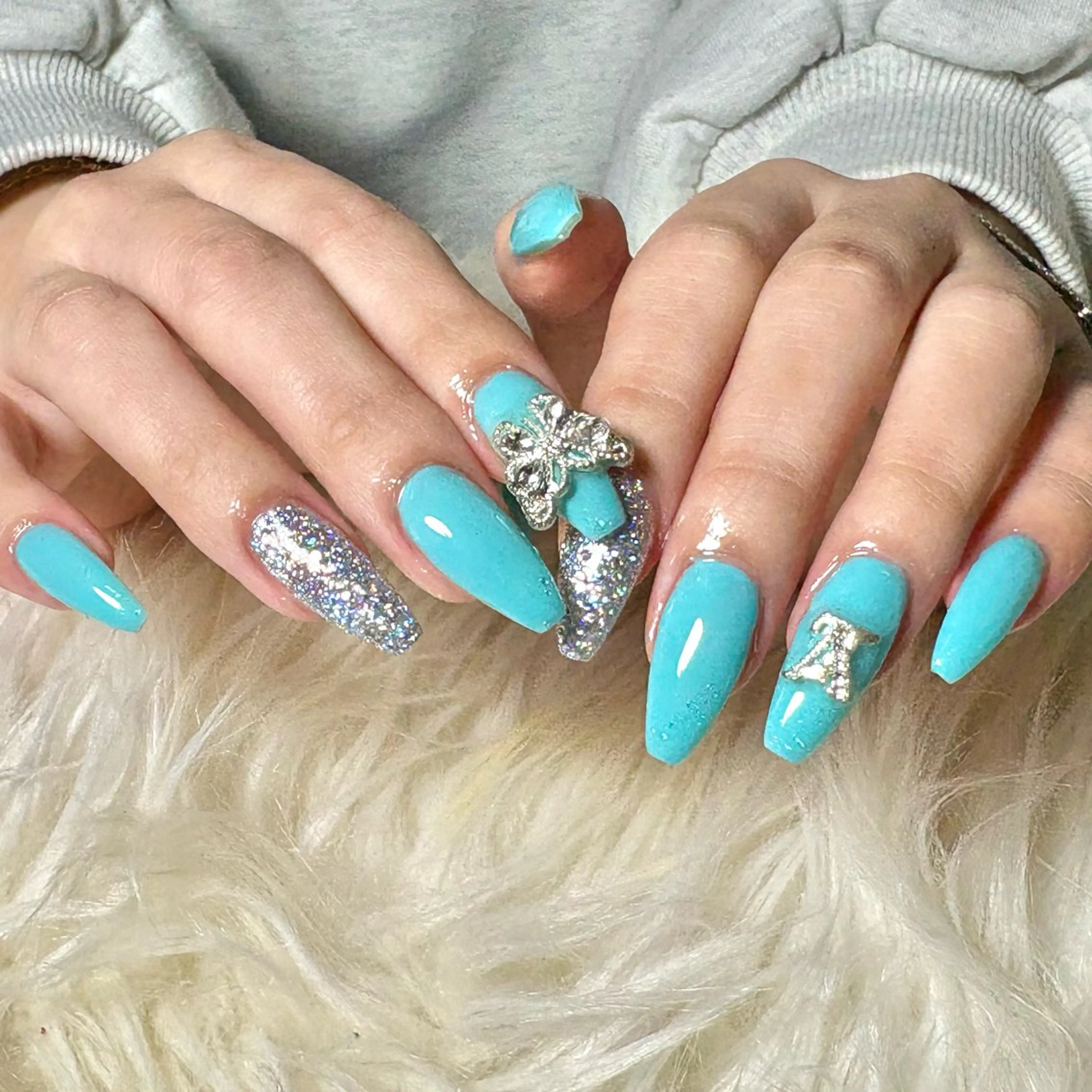 ネイル ハンドネイル ハンドケア hohomi .のネイルデザイン