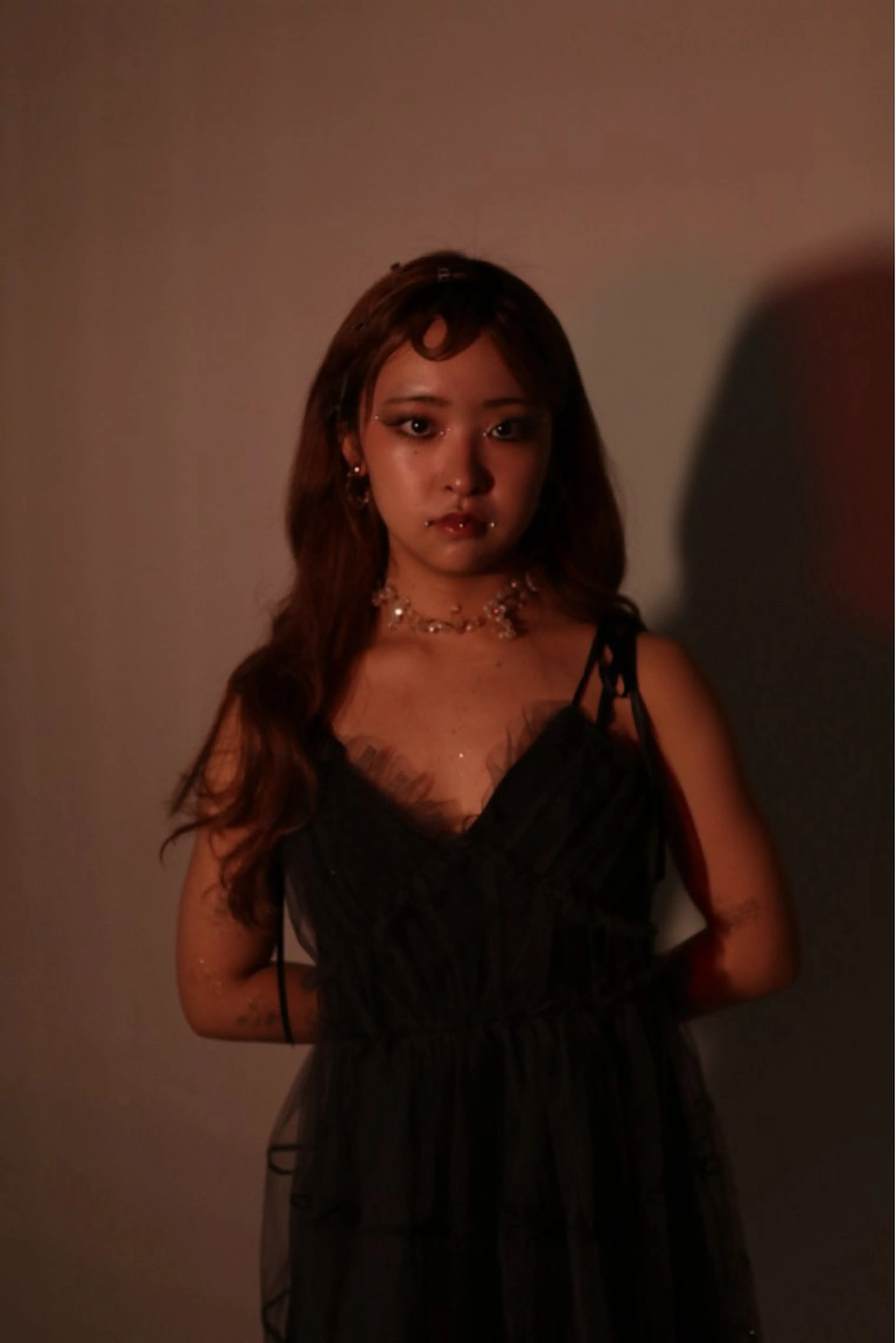 カラー ユン チェウォン NEROのヘアスタイル