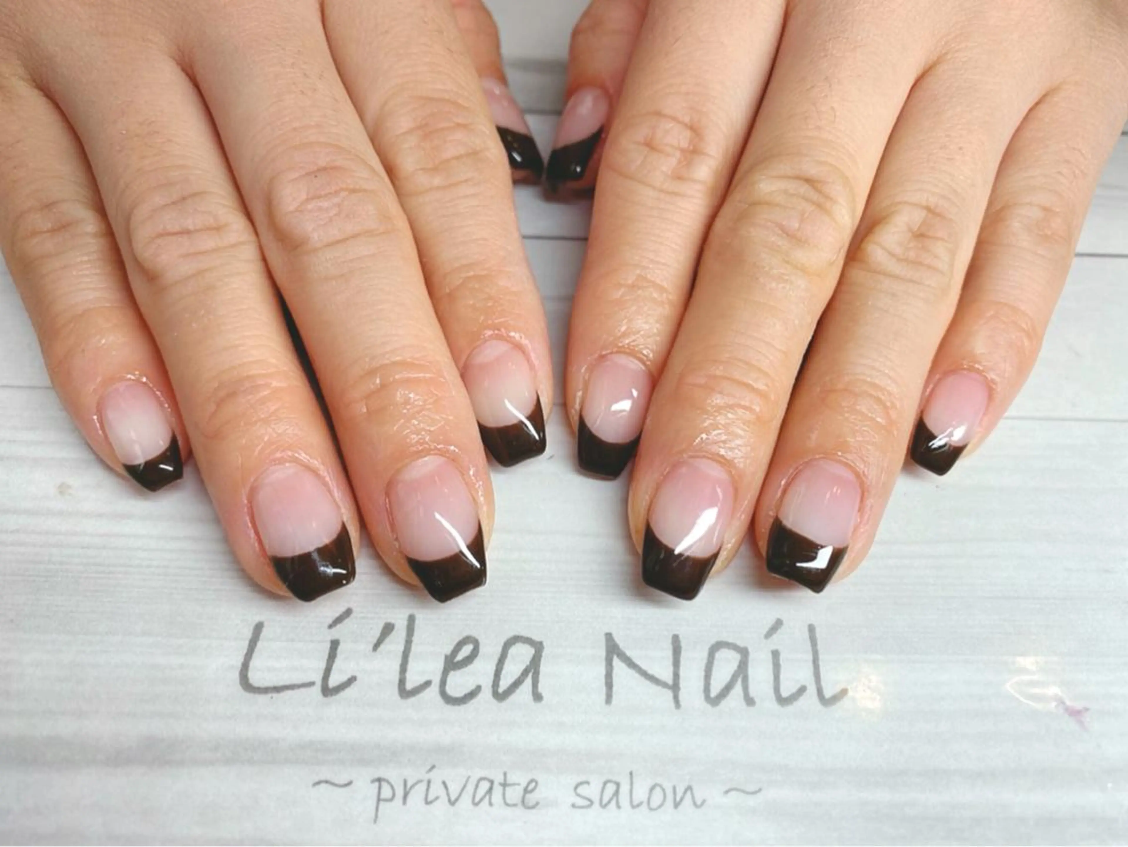 ネイル Li'leaNail AINAのネイルデザイン