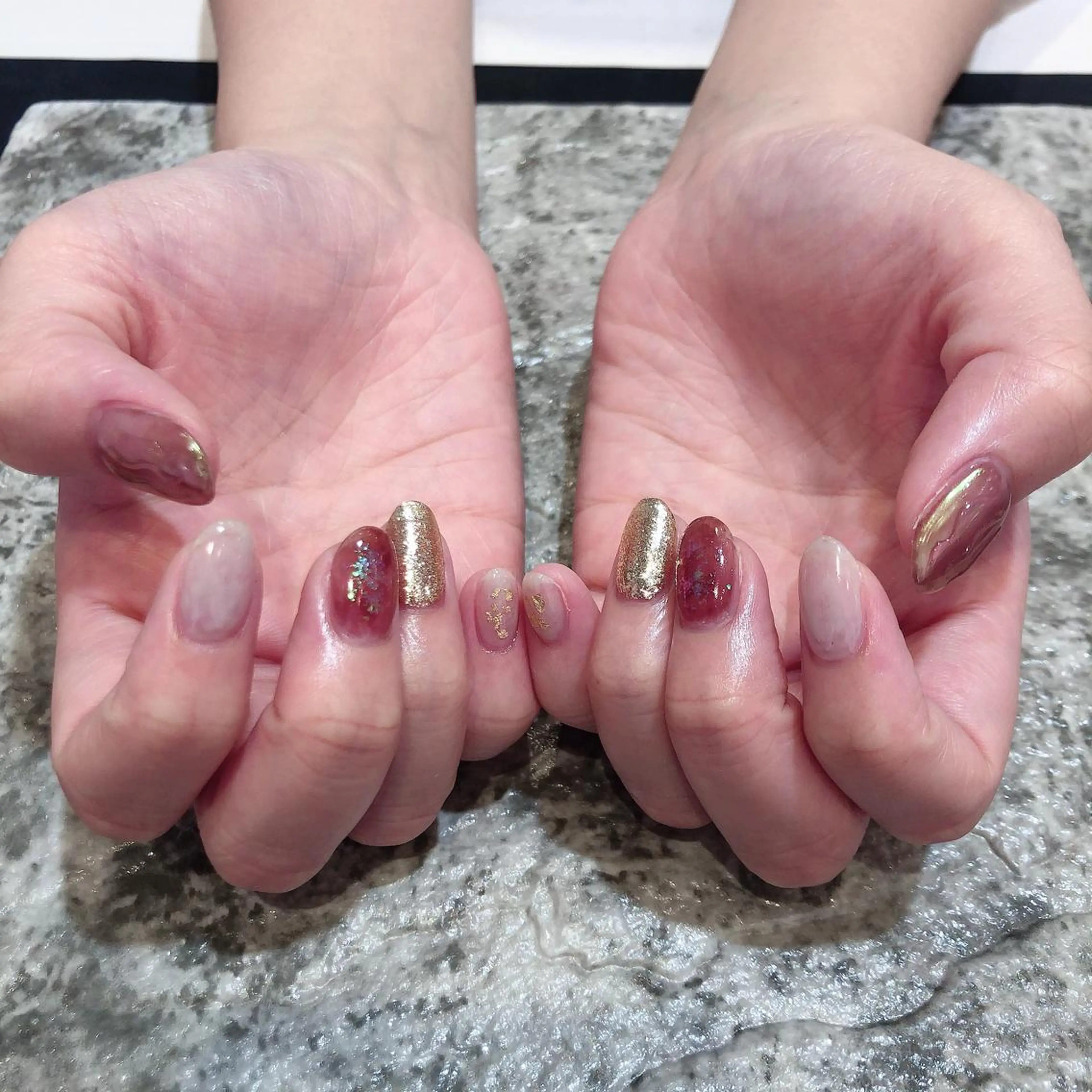 ネイル ニュアンスネイル ハンドネイル 鈴木 優菜のネイルデザイン