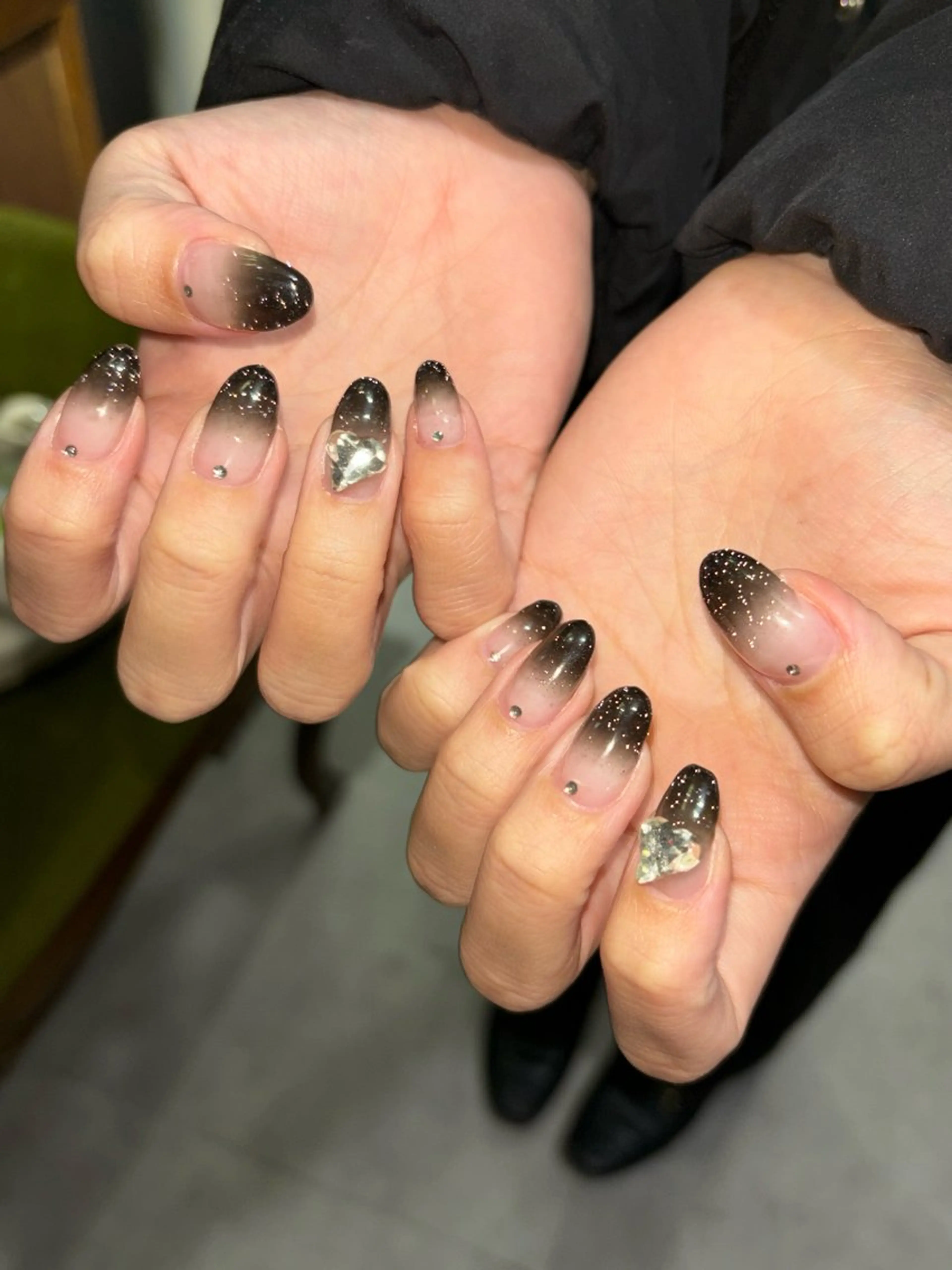 ネイル ハンドネイル 🪐富島彩夏 /海外nail🪐のネイルデザイン