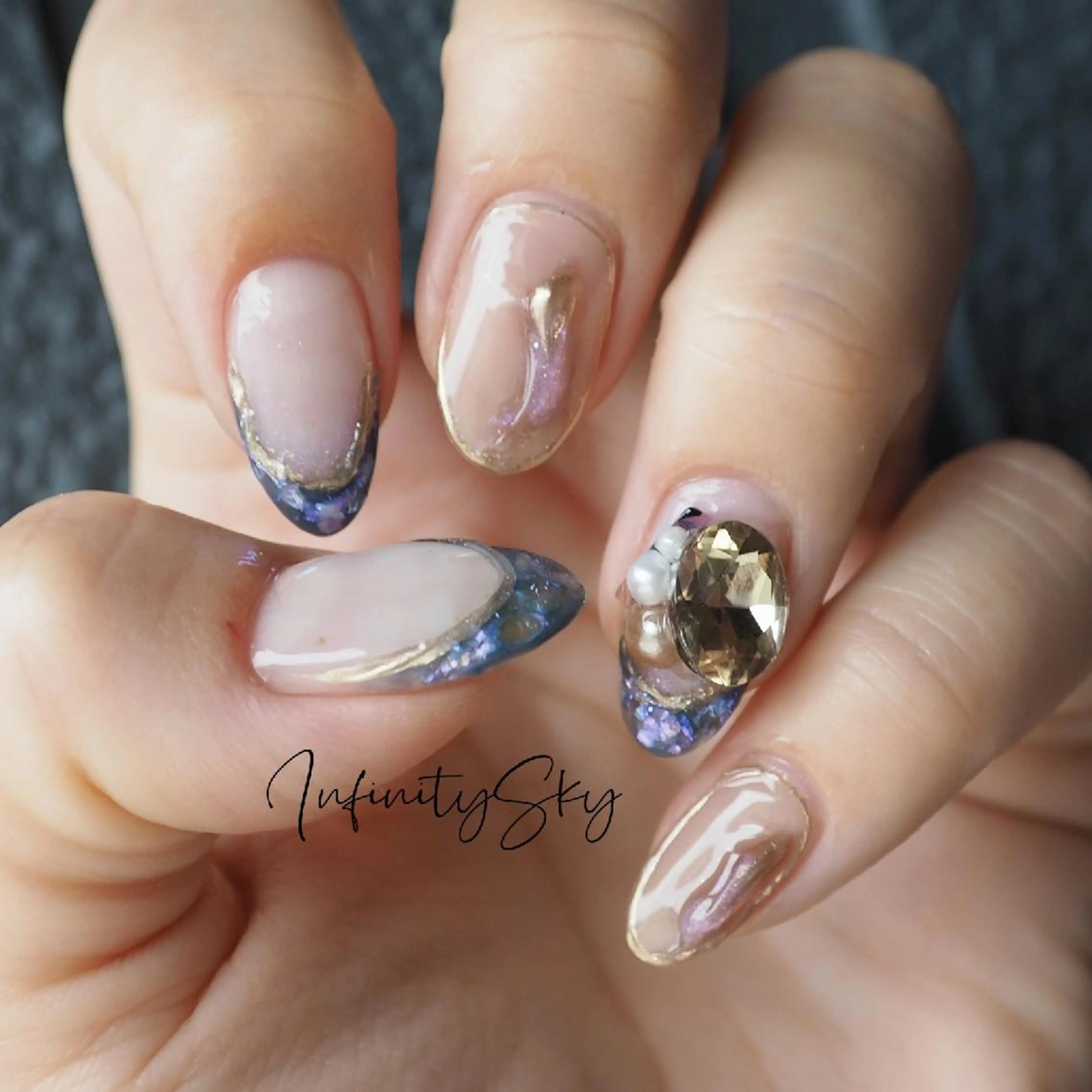 ネイル ブルー フレンチネイル キラキラネイル infinity skyのネイルデザイン