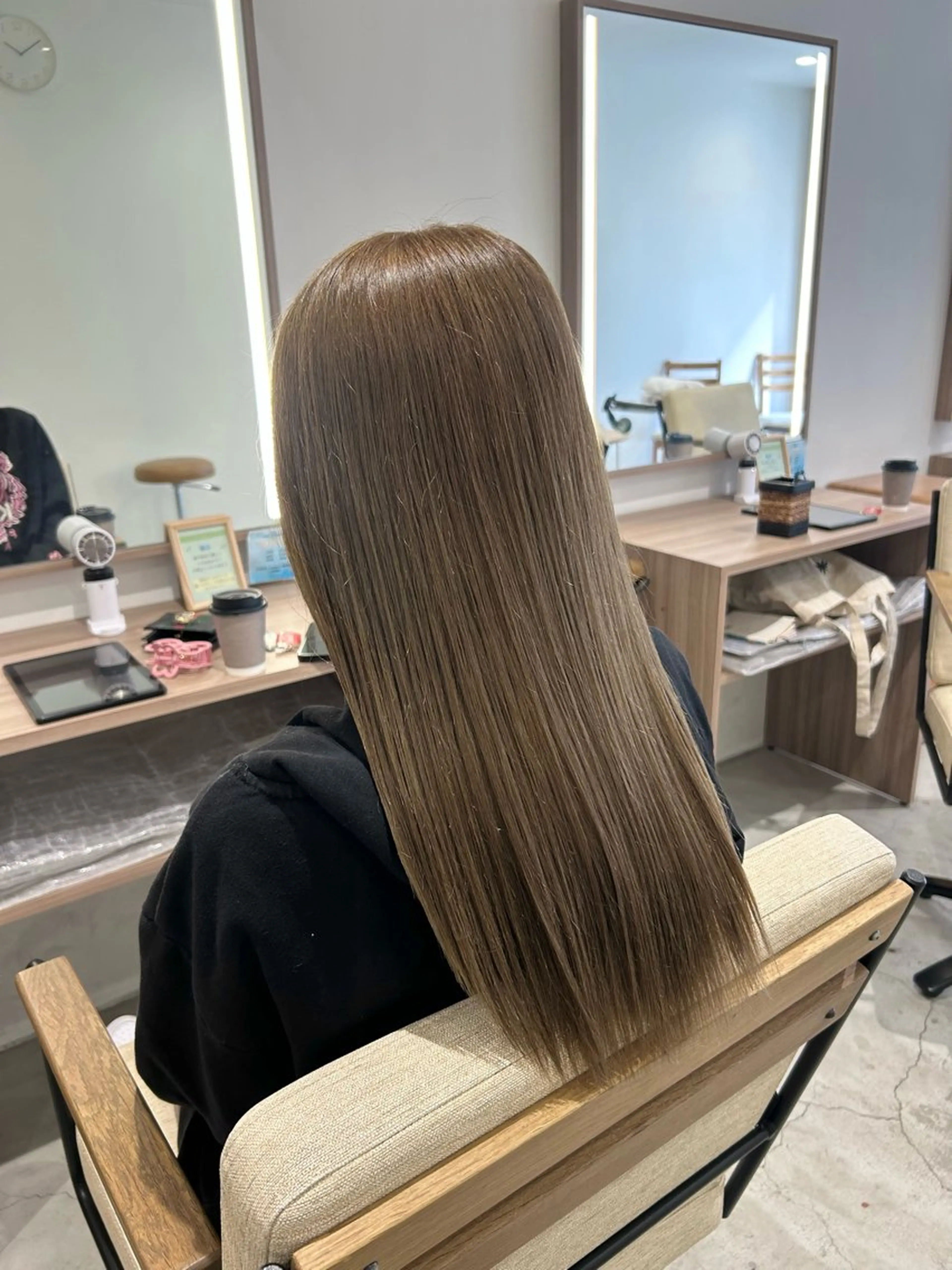 【🎀黒髪卒業🎀】ブリーチなしダブルカラー+カット+プラチナトリートメント💖の写真