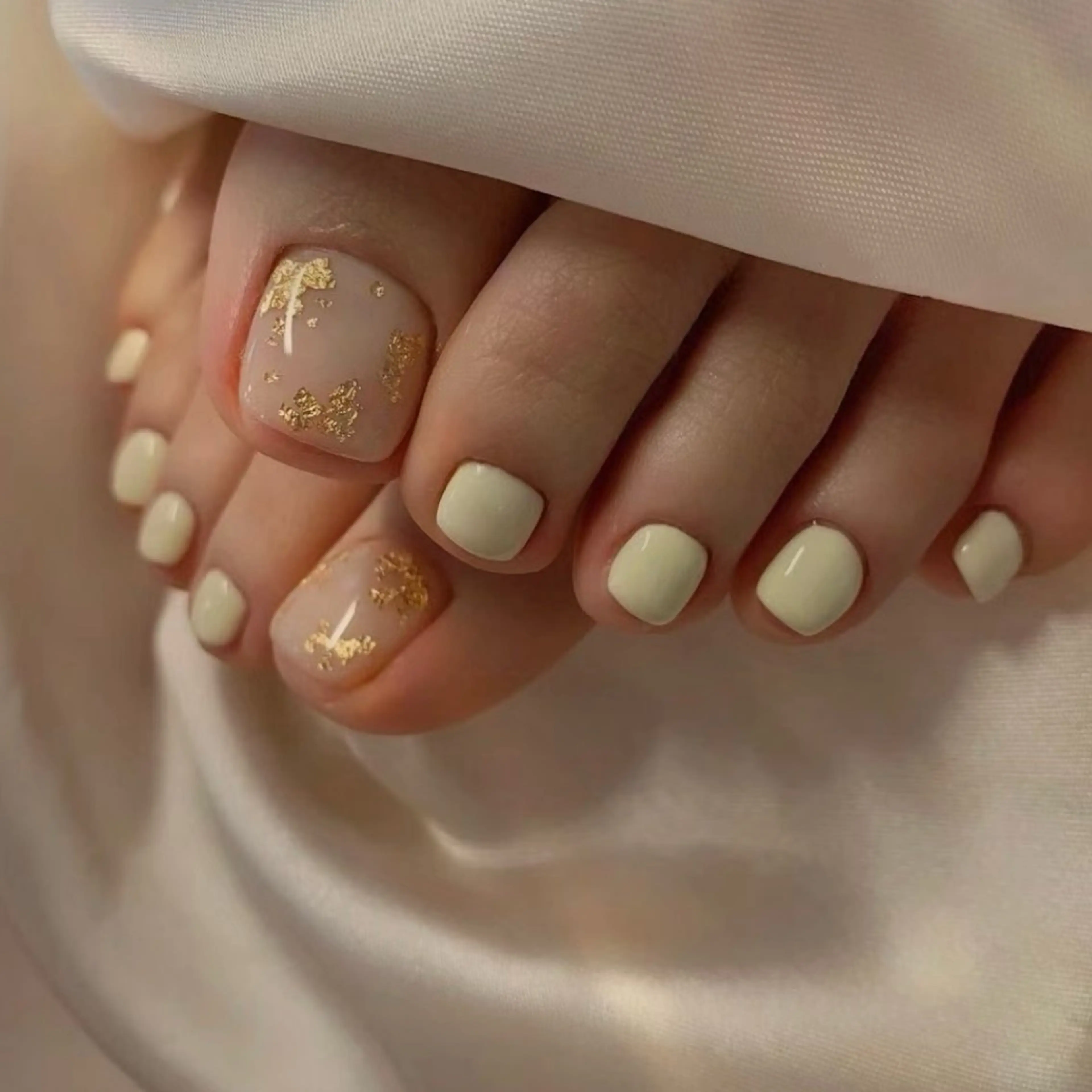 ネイル フットネイル Maggie Nail🦩のネイルデザイン