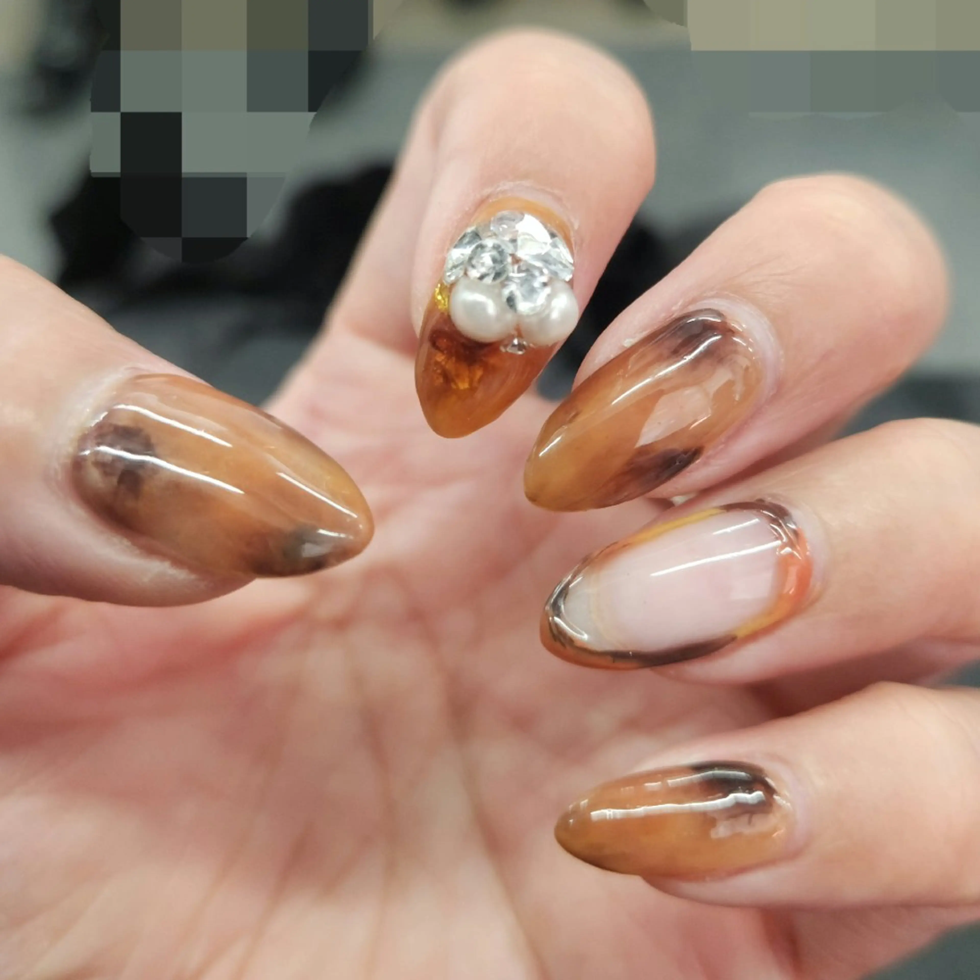 ネイル べっ甲ネイル 冬ネイル NailSalon Écrin【エクラン】所属・エクラン ✨CHIHIROのネイルデザイン