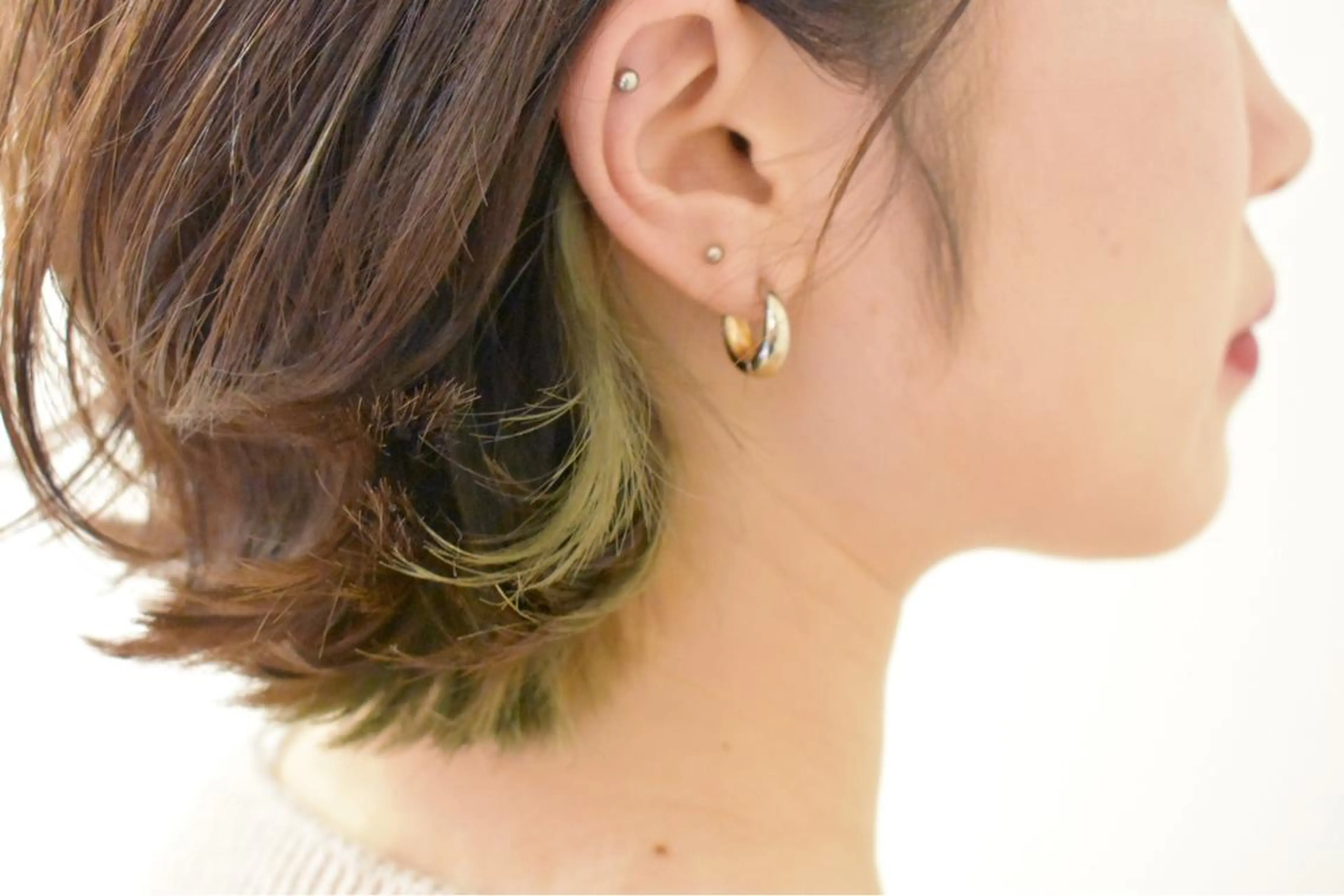 ショート カラー タカハシ ハヤトのヘアスタイル