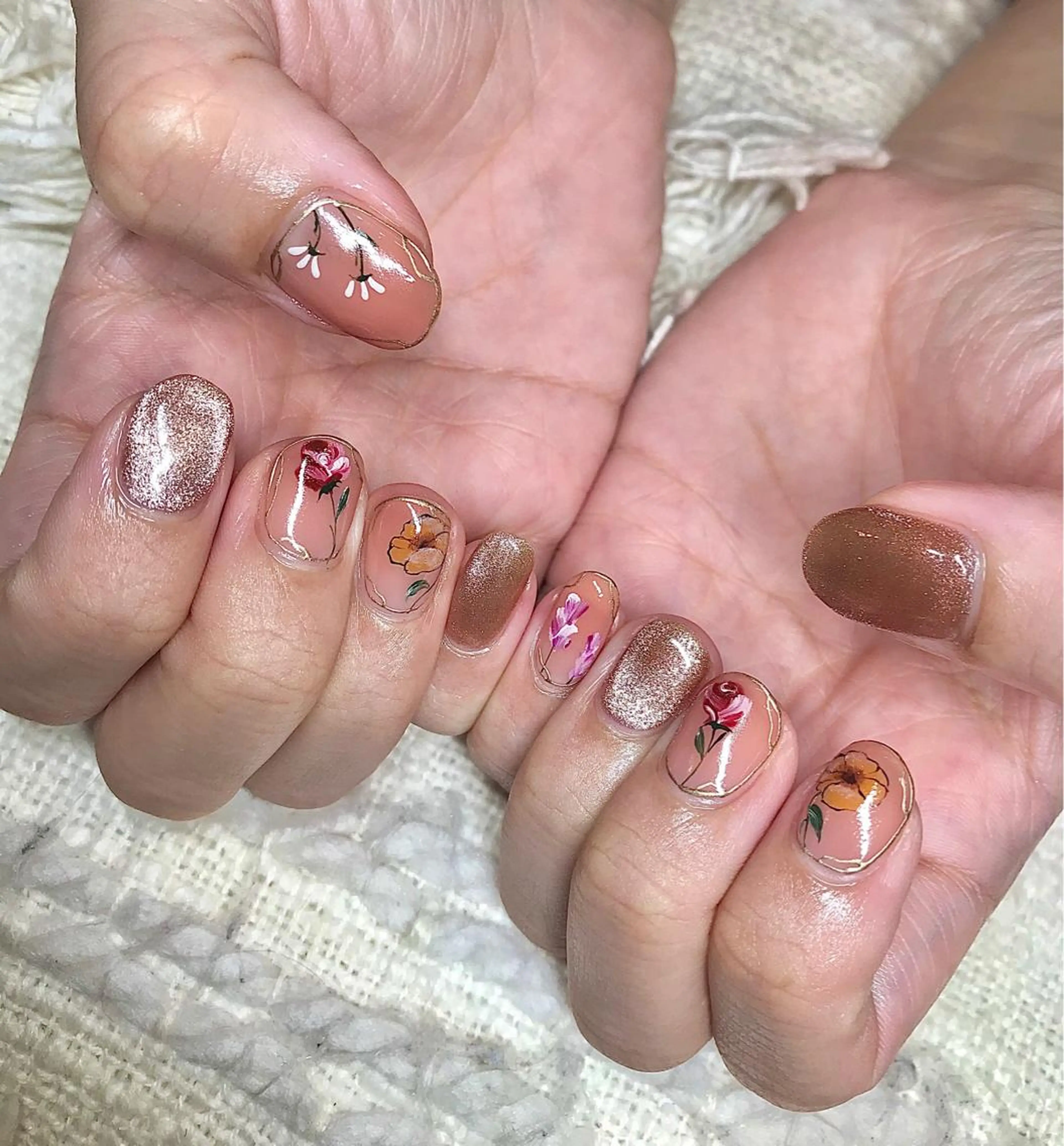 ショート カラー パーマ ヘアアレンジ メンズ キッズ ネイル マツエク・マツパ フラワーネイル nail&eye Aoのマツエク・マツパデザイン
