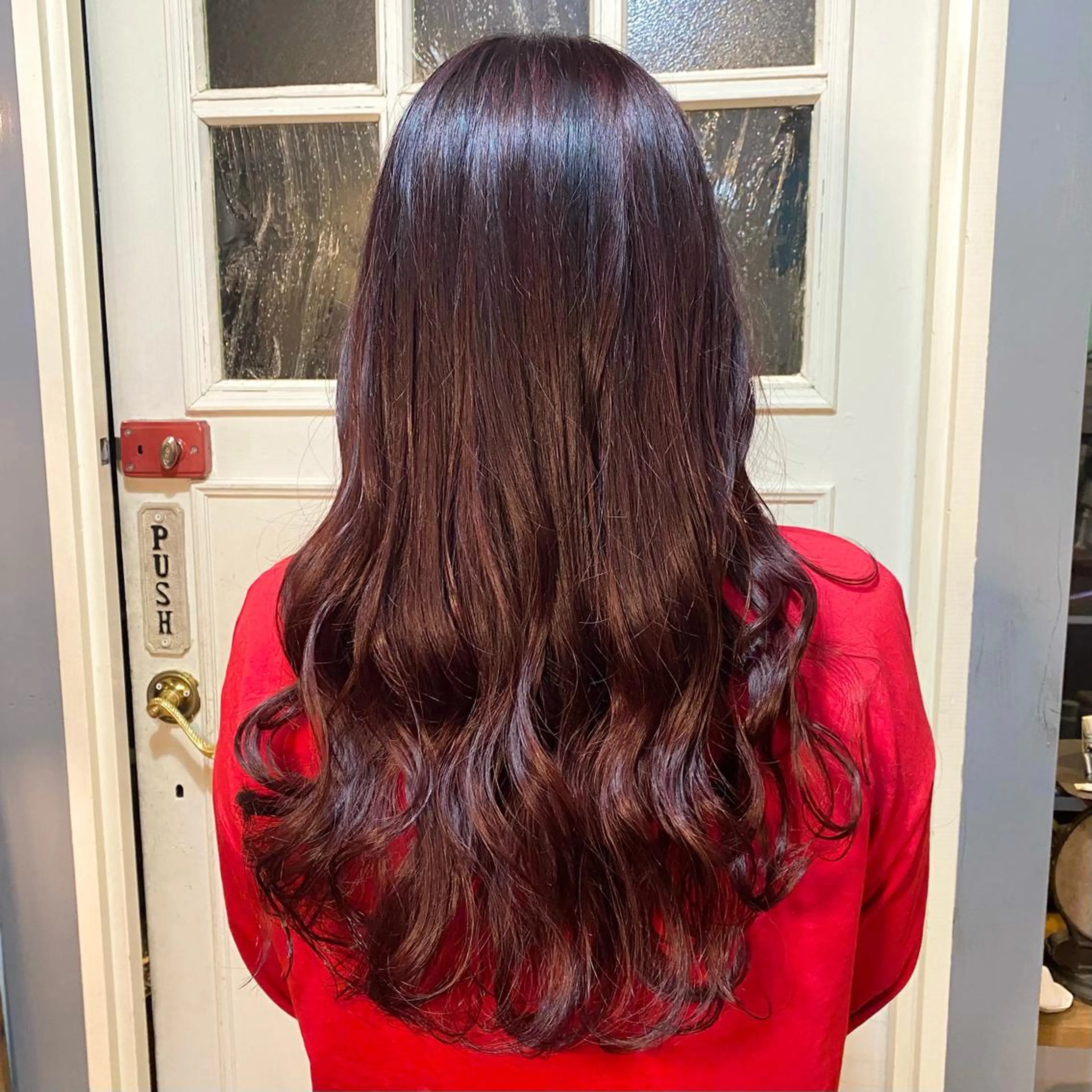 ロング カラー レッドカラー トリートメント カット ヘアカラー トリートメント ヘッドスパ BRITS 渡辺 菜々子のヘアスタイル