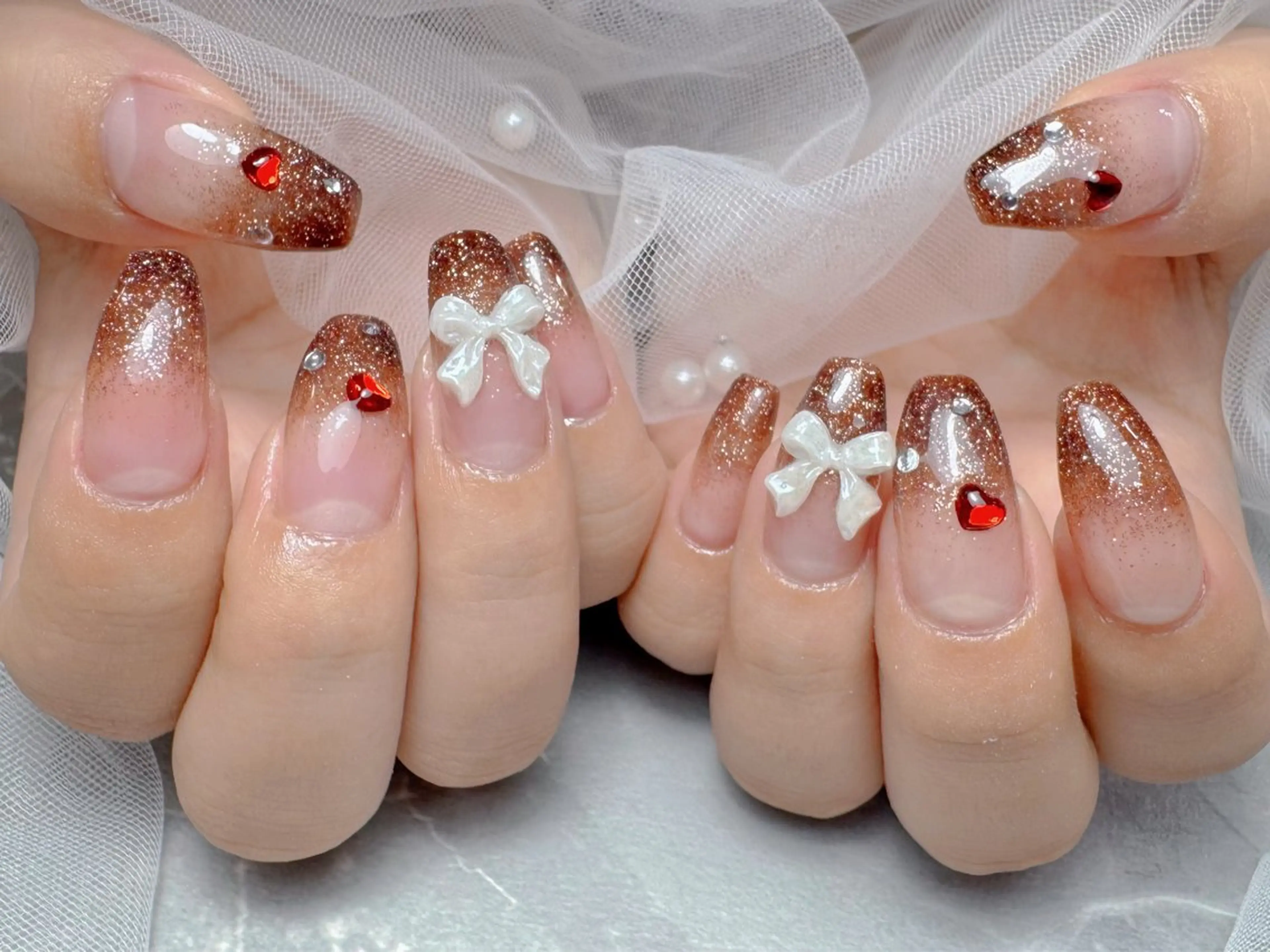 ネイル ハンドネイル マジックミラー所属・マジック ミラーのネイルデザイン