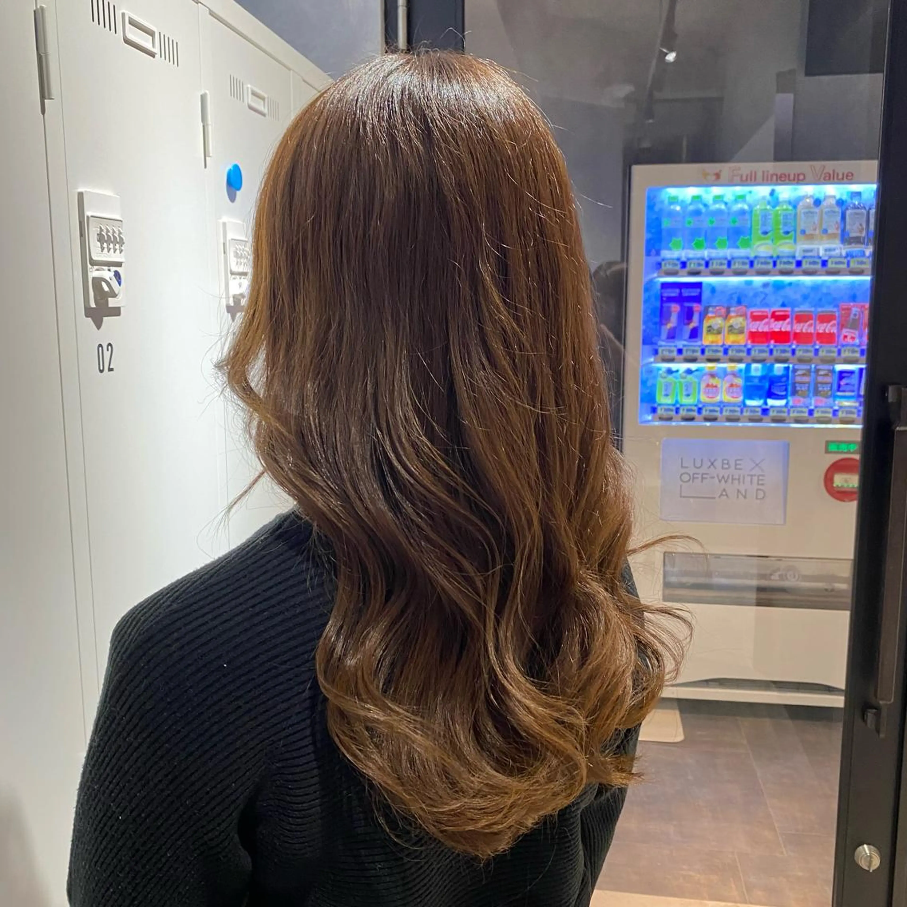 セミロング Cielro【 シェイロ 】所属・Cielro/ダブル カラー/西田咲希のヘアスタイル