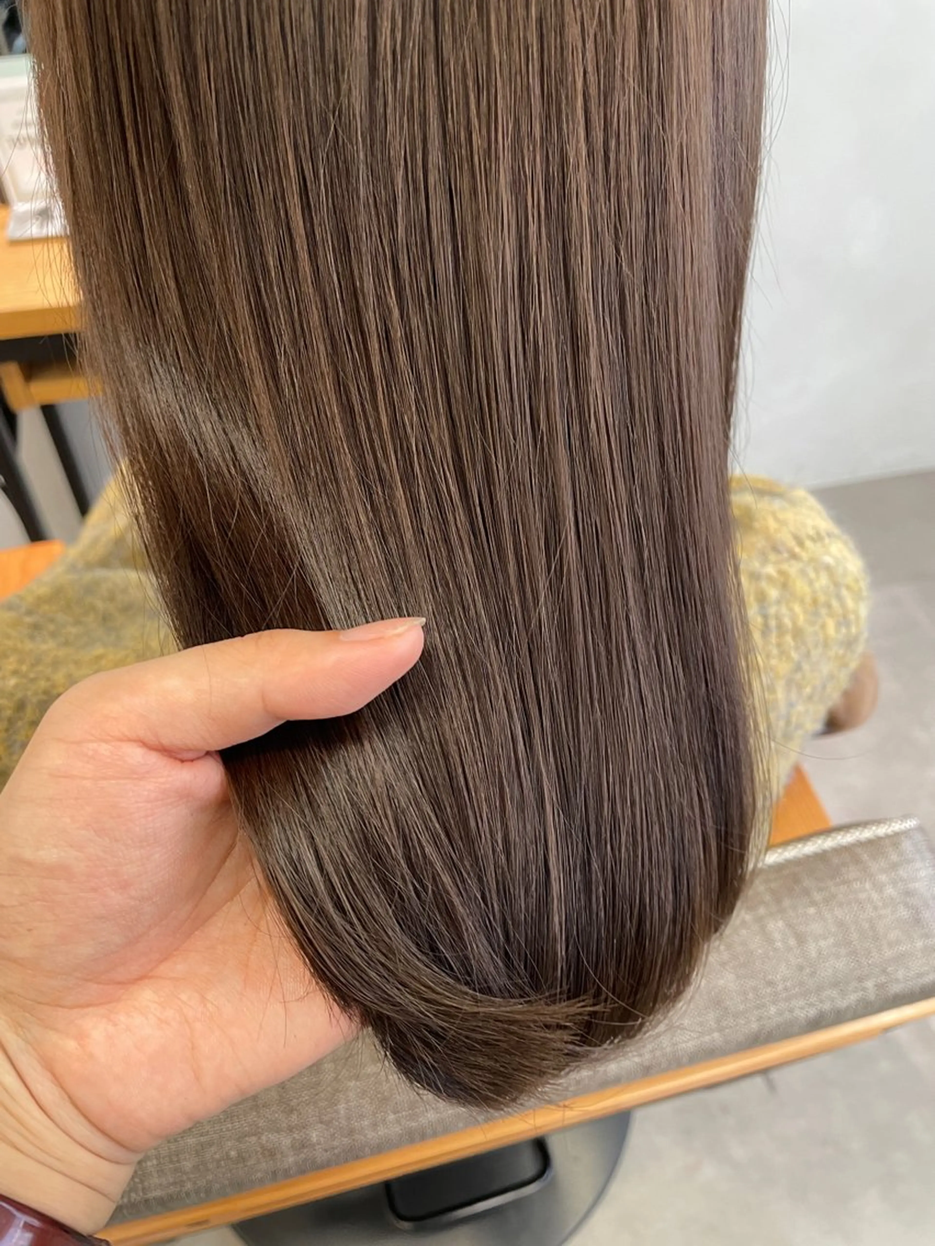 セミロング カラー ベージュカラー オリーブベージュ 🫧透明感カラー/ ボブ/小笠原汐海🪽のヘアスタイル