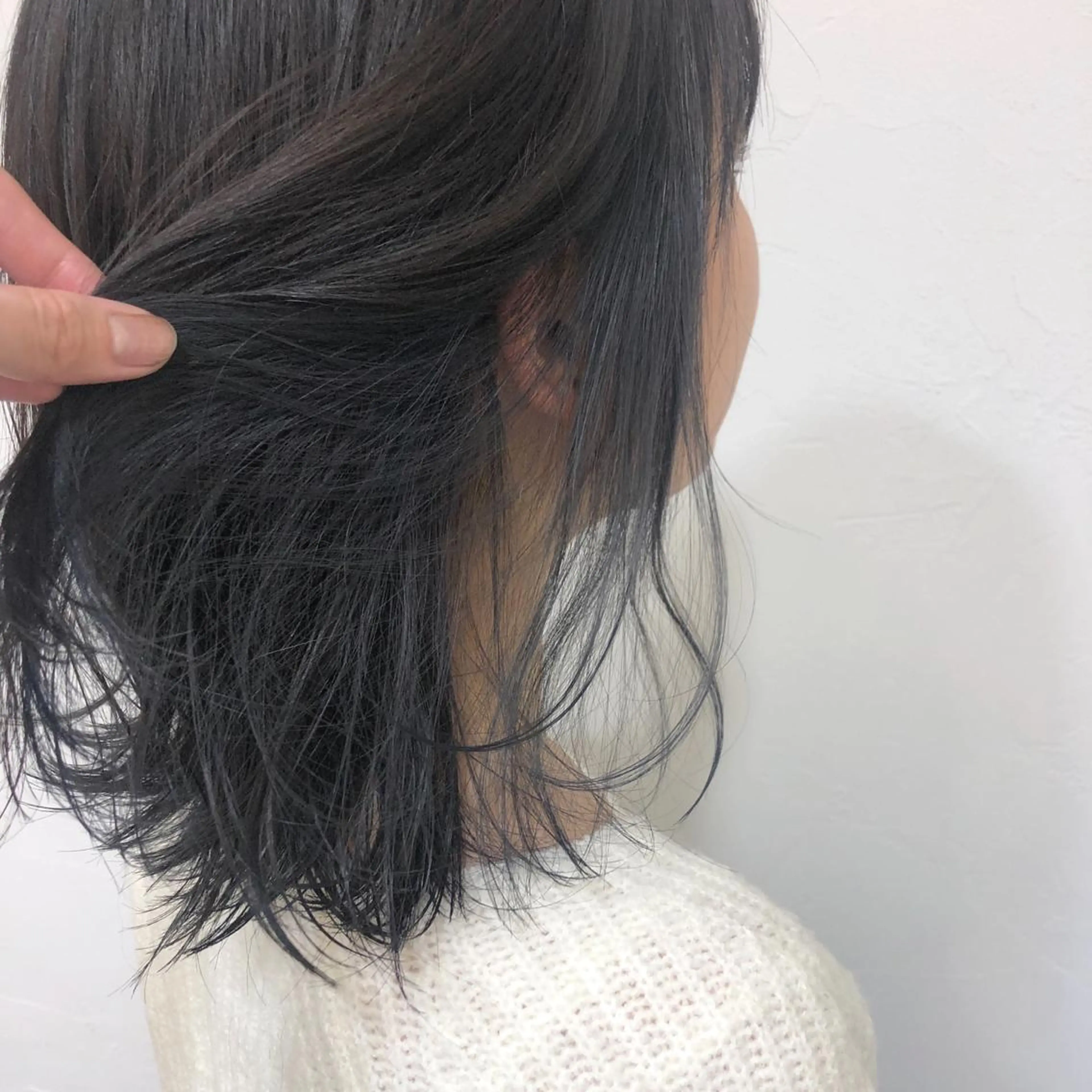 セミロング カラー GLROW haruhiのヘアスタイル