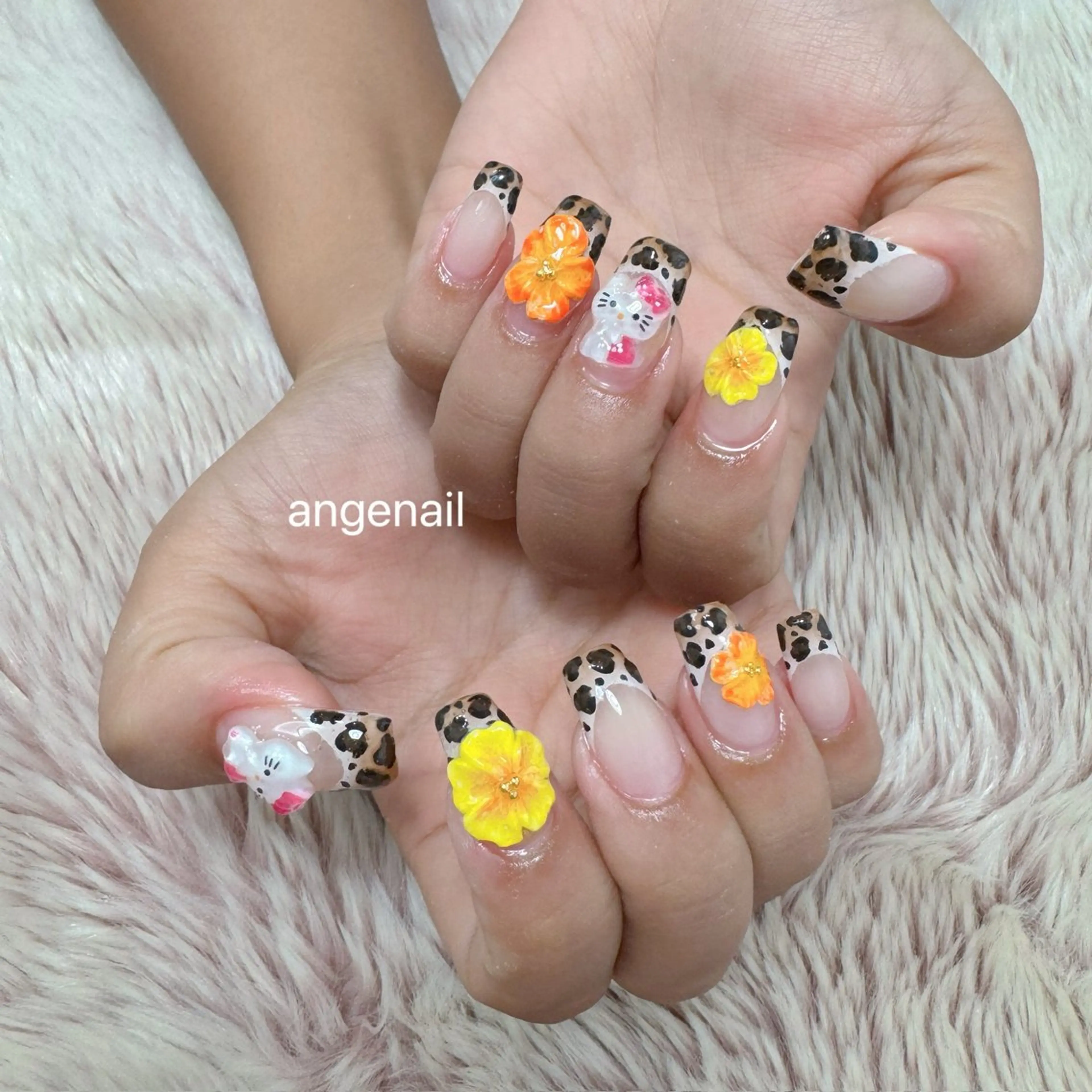 ネイル ハンドネイル オーナーネイリスト MAKIのネイルデザイン