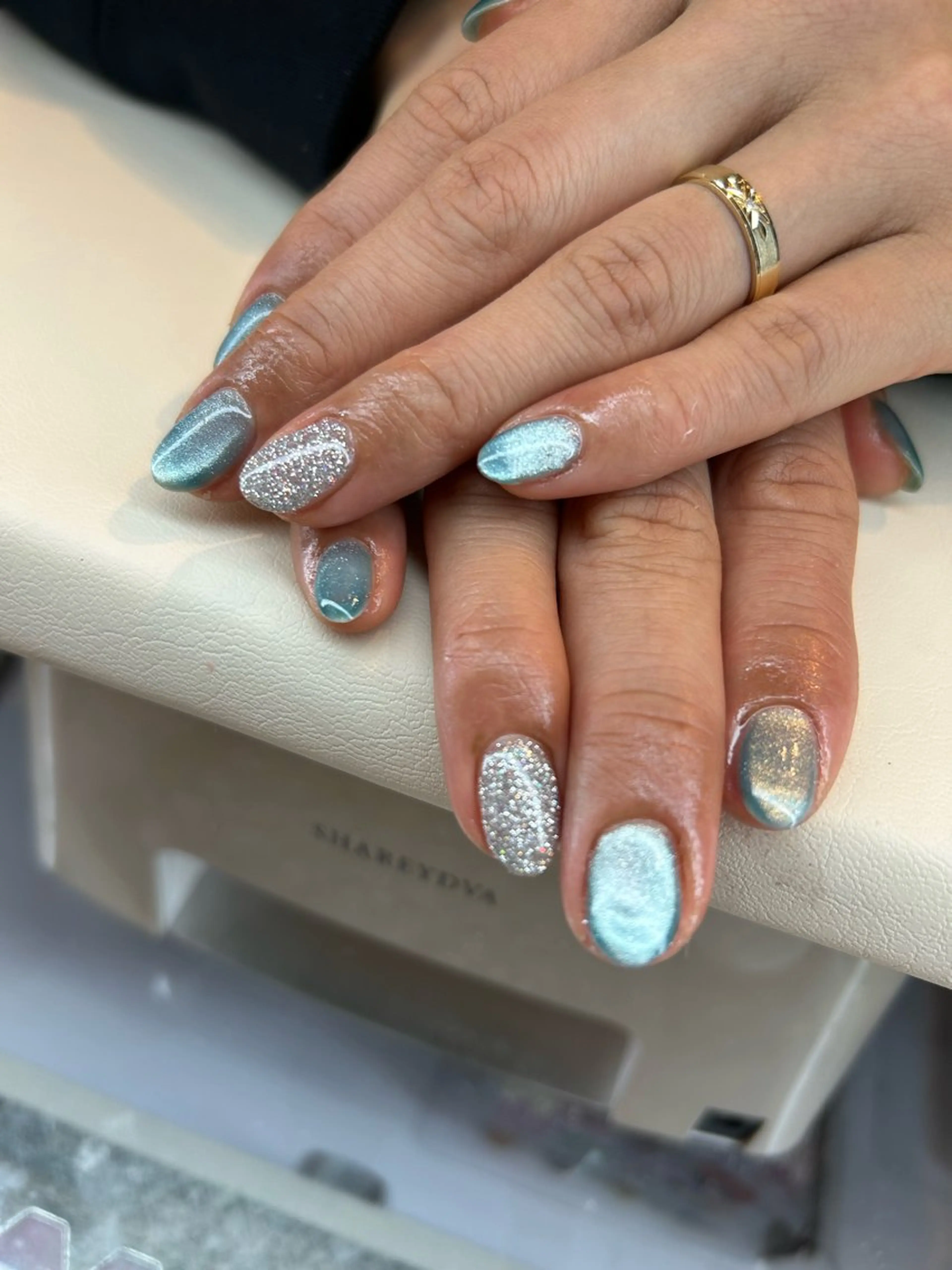 ネイル ブルー マグネットネイル ハンドネイル ハンドケア Amys nail エミのネイルデザイン