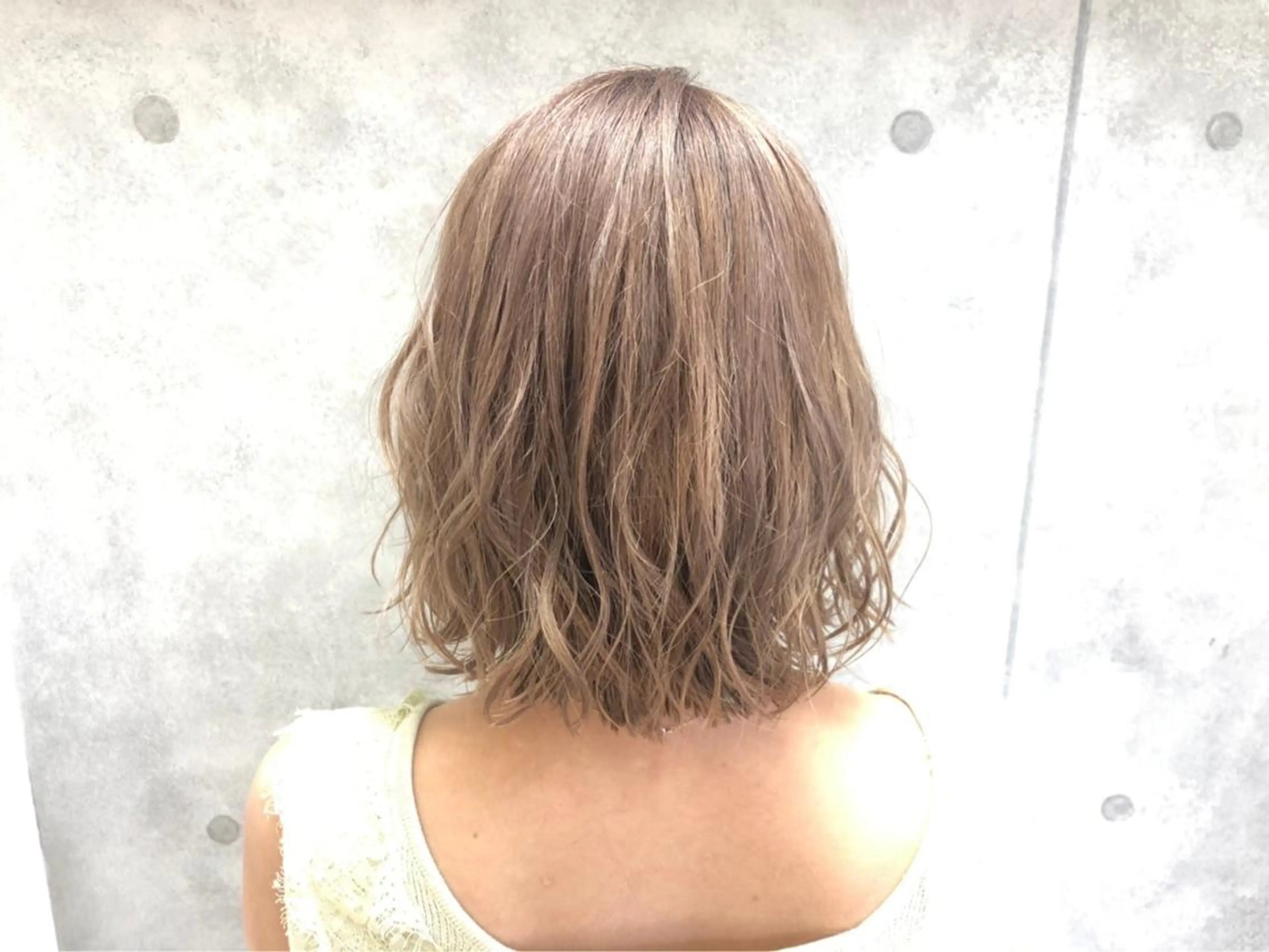 ミディアム マツエクモデル 安藤裕子の眉毛・アイブロウイメージ