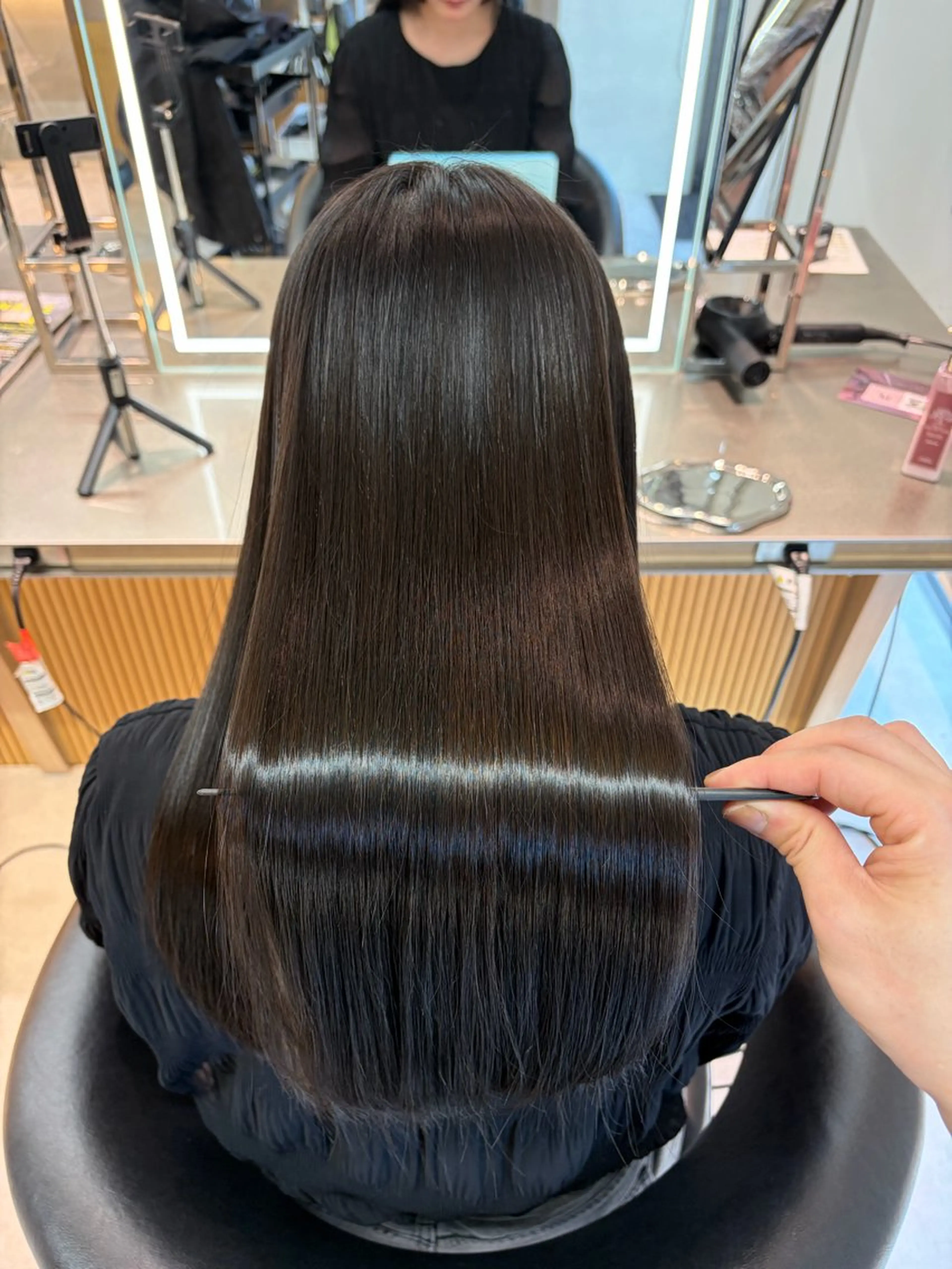 ロング カラー ヘアアレンジ ベージュカラー ブリーチ 透明感カラー ブリーチなしカラー 髪質改善 カット 縮毛矯正 トリートメント 【博多髪質改善】 吉村　清志のヘアスタイル