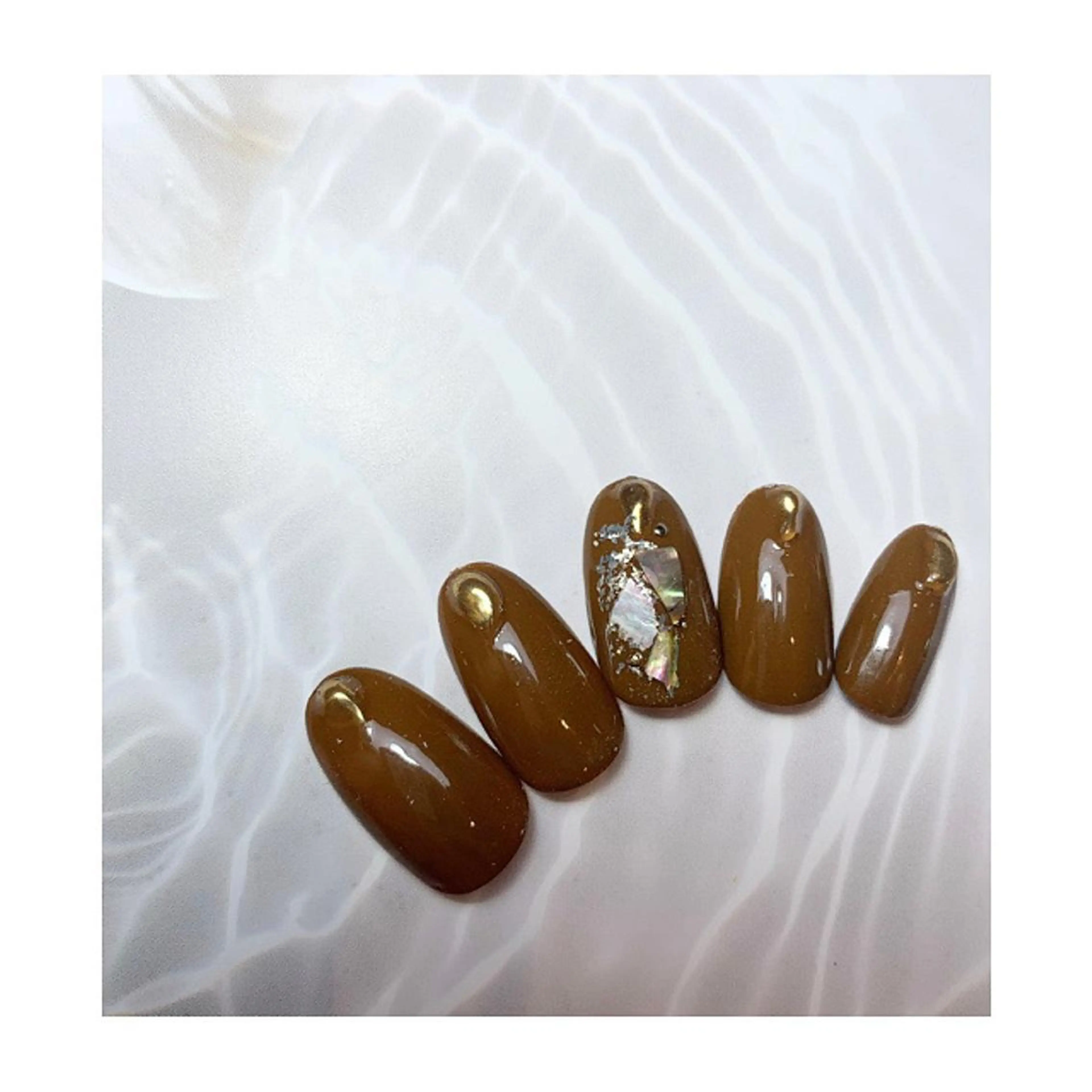 ネイル 駒月 明日香の眉毛・アイブロウイメージ