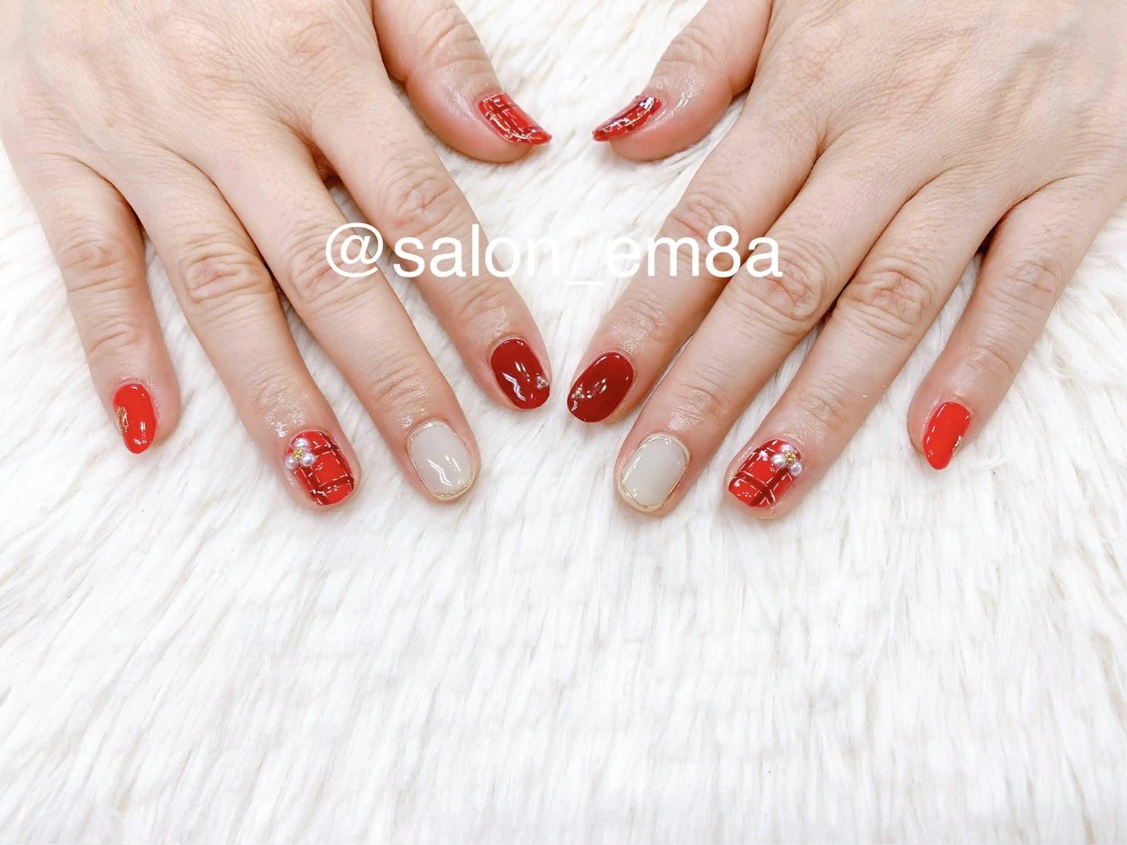 ネイル ジェルネイル ハンドネイル salon EM&A emiのネイルデザイン