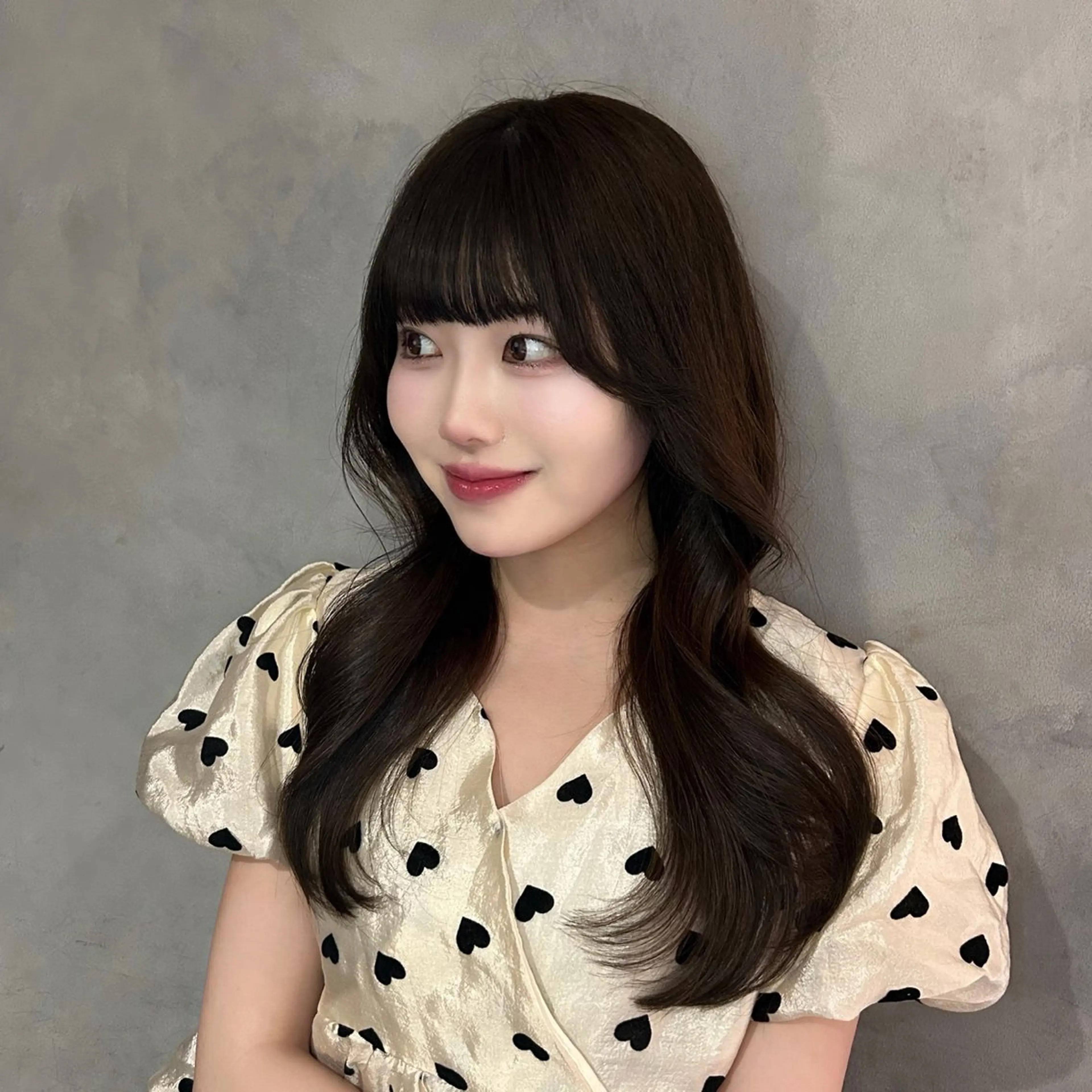 ロング 谷 亜澄のヘアスタイル