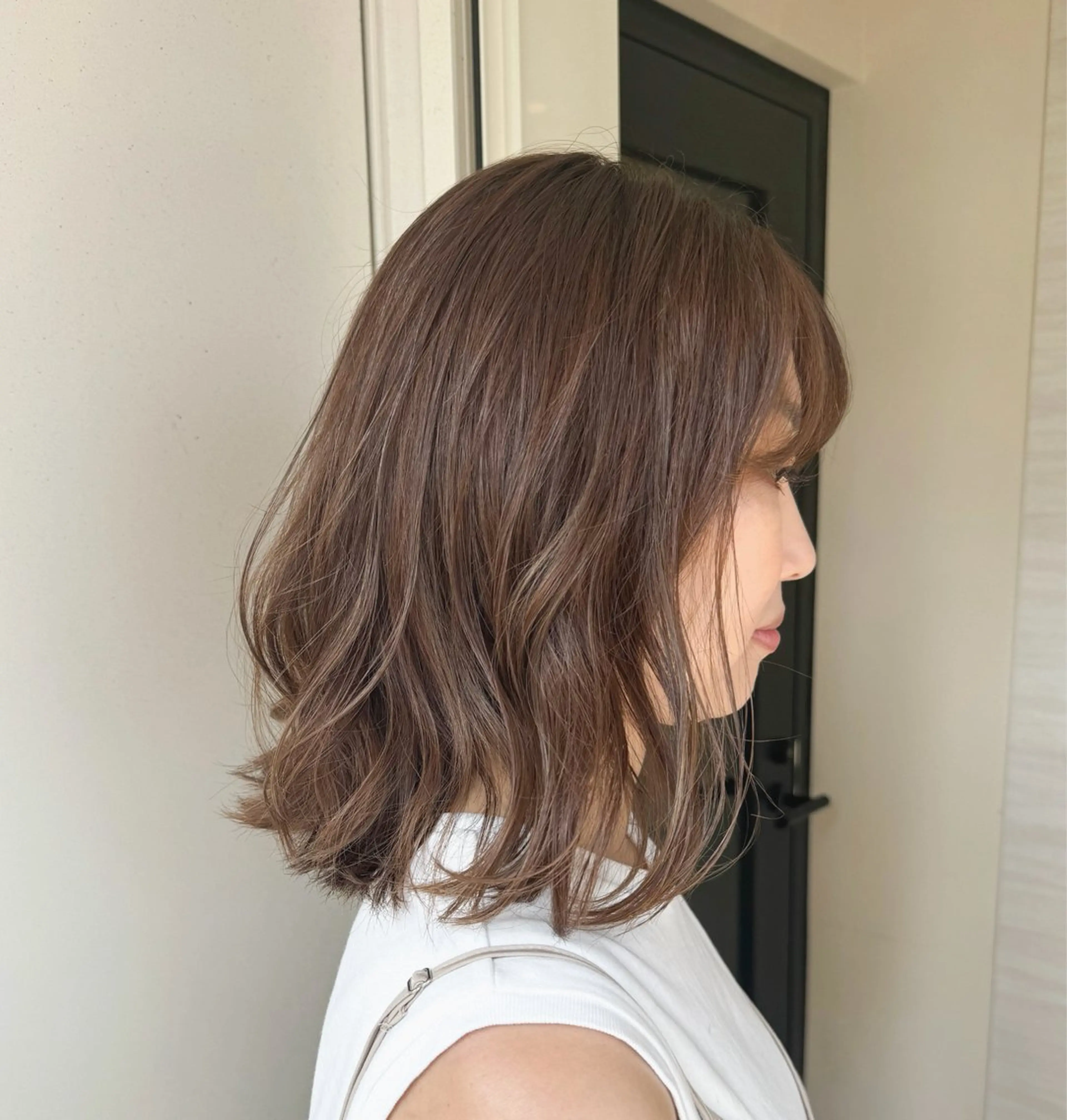 ミディアム カラー 透明感カラー 似合わせカット カット ヘアカラー ミディアム/ベージュ 💖Emmy💖のヘアスタイル