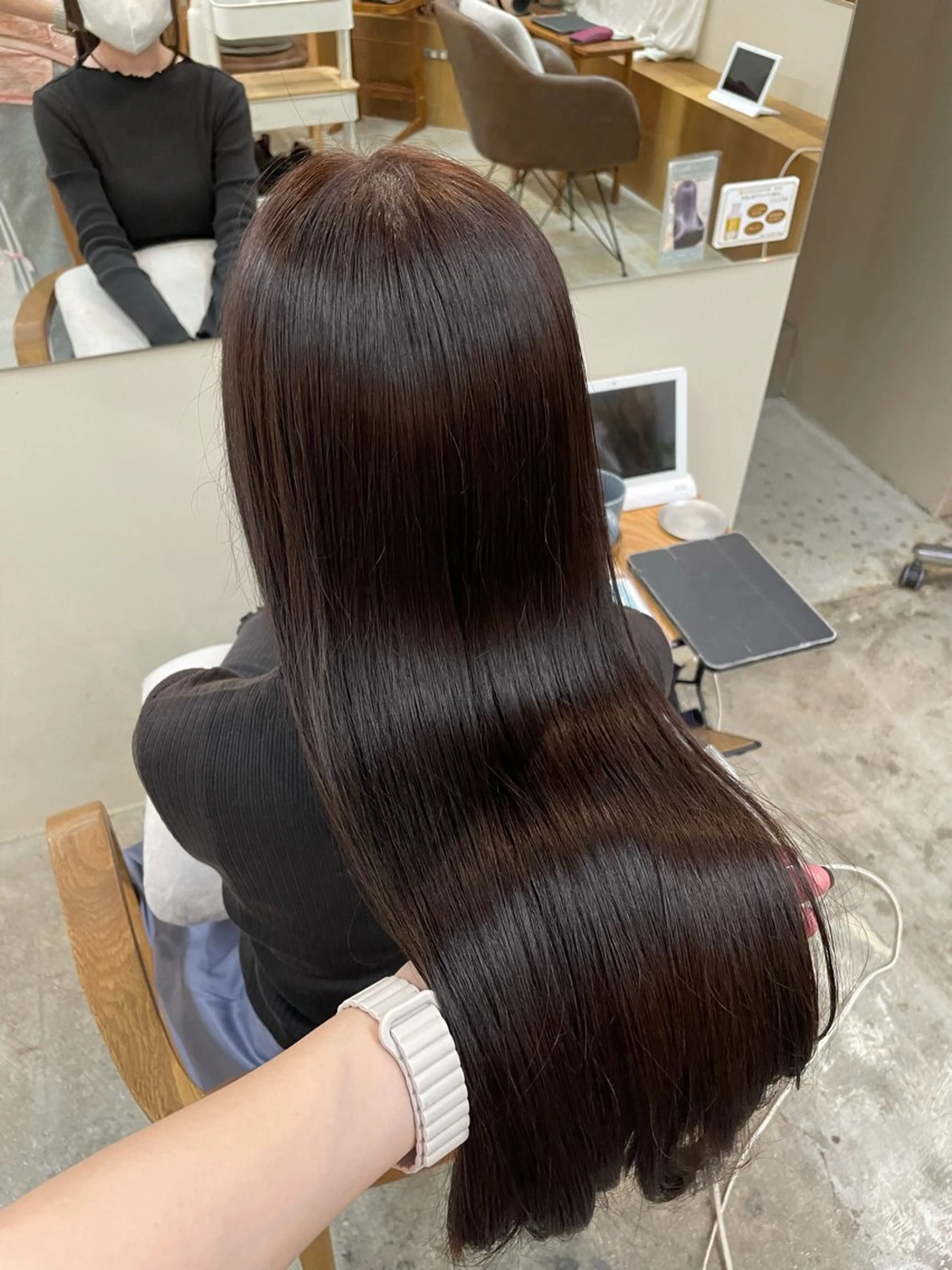 ロング カラー 山下 悠月のヘアスタイル