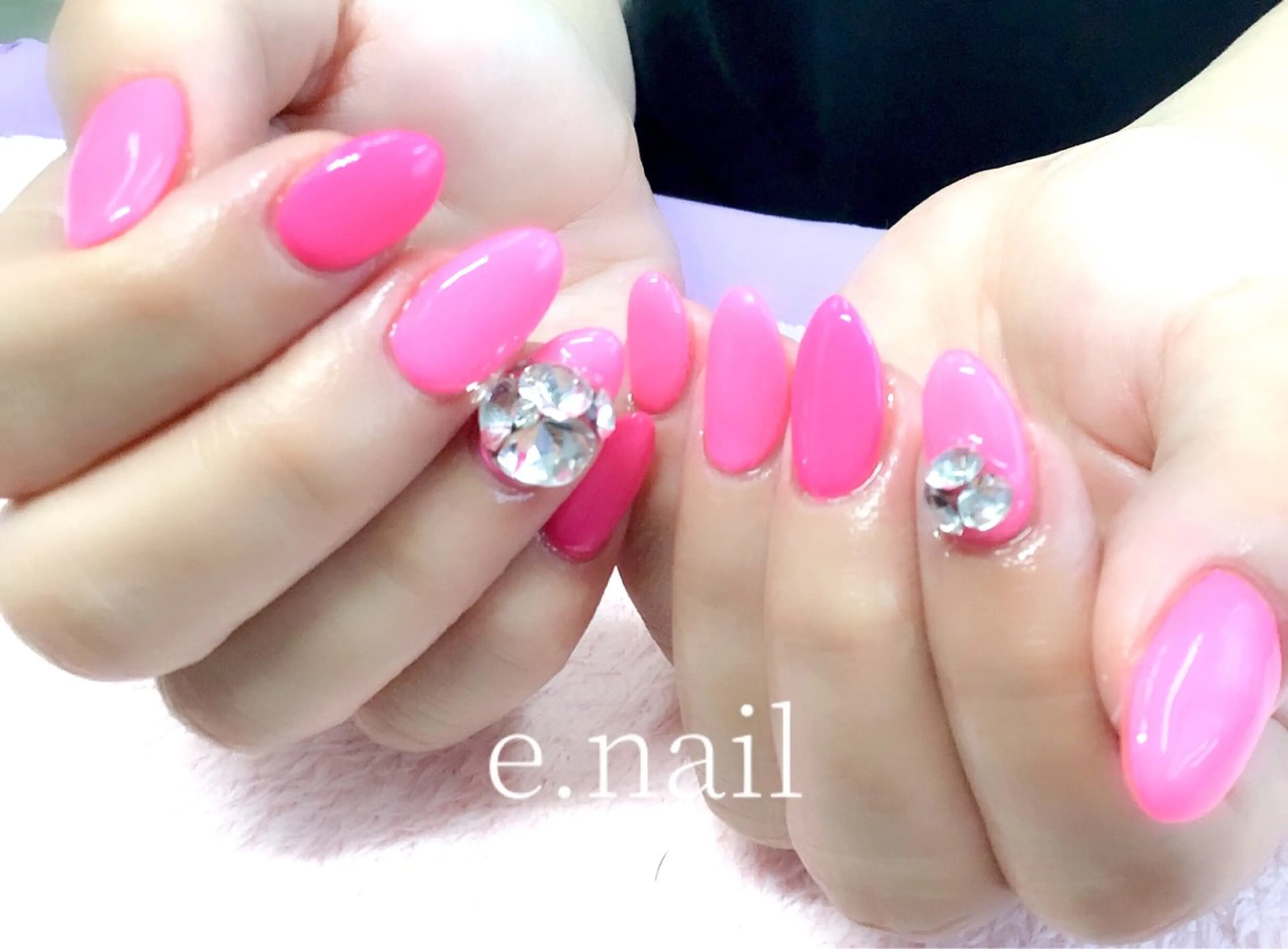 ネイル e.nail所属・和賀井 恵理のネイルデザイン
