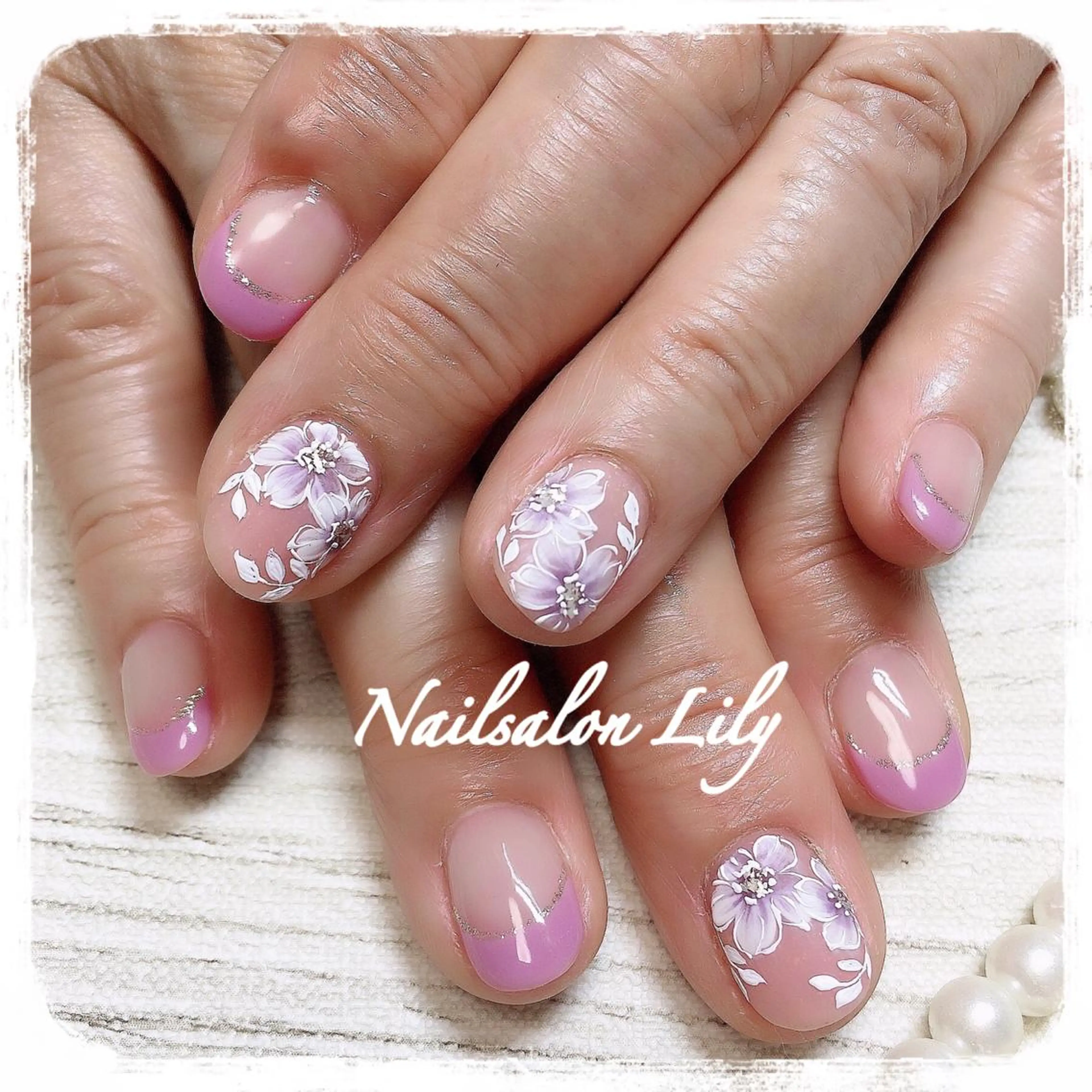 ネイル フラワーネイル Nailsalon Lilyのネイルデザイン