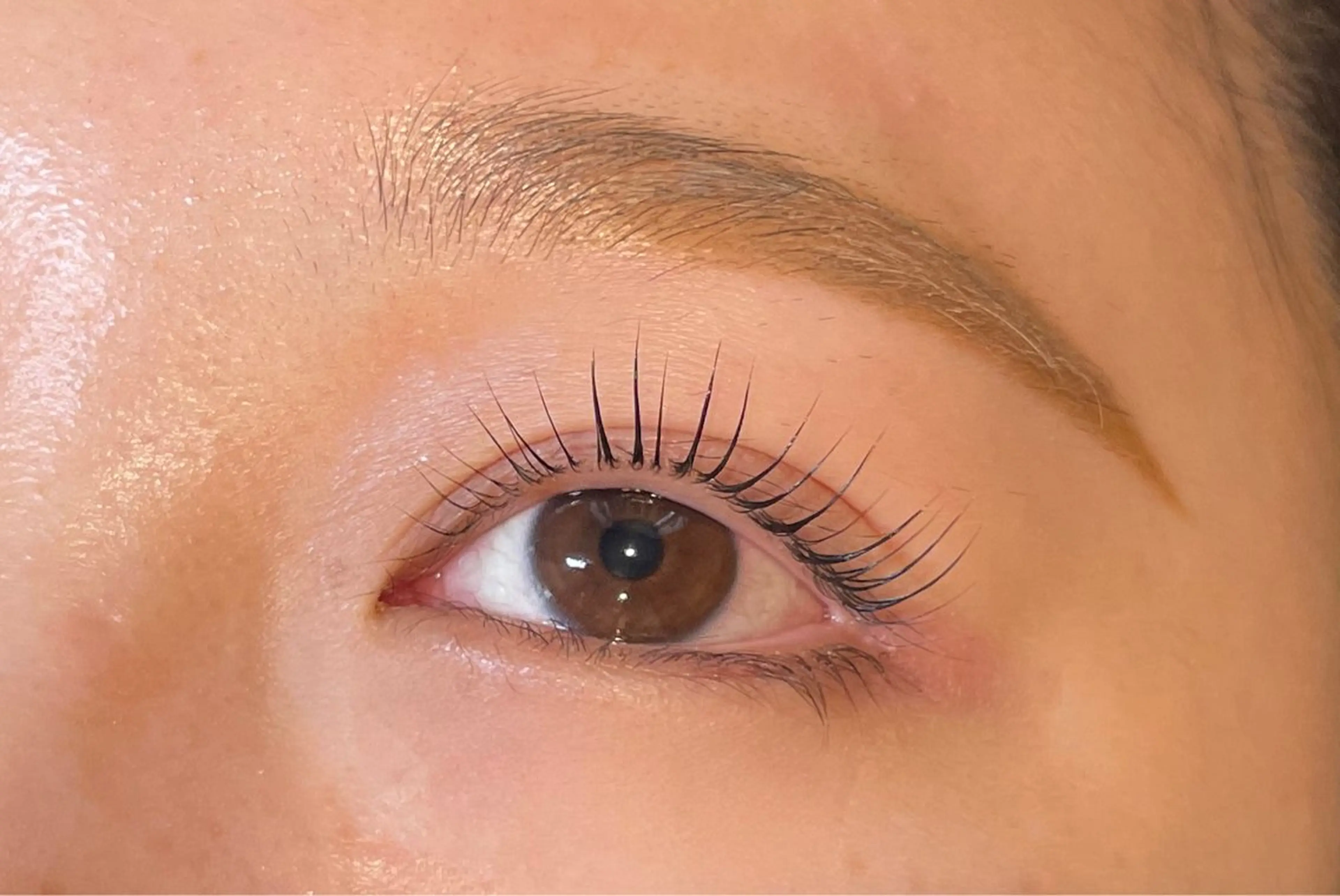 マツエク・マツパ TotalBeautysalonCURE所属・CURE 朱梨のネイルデザイン