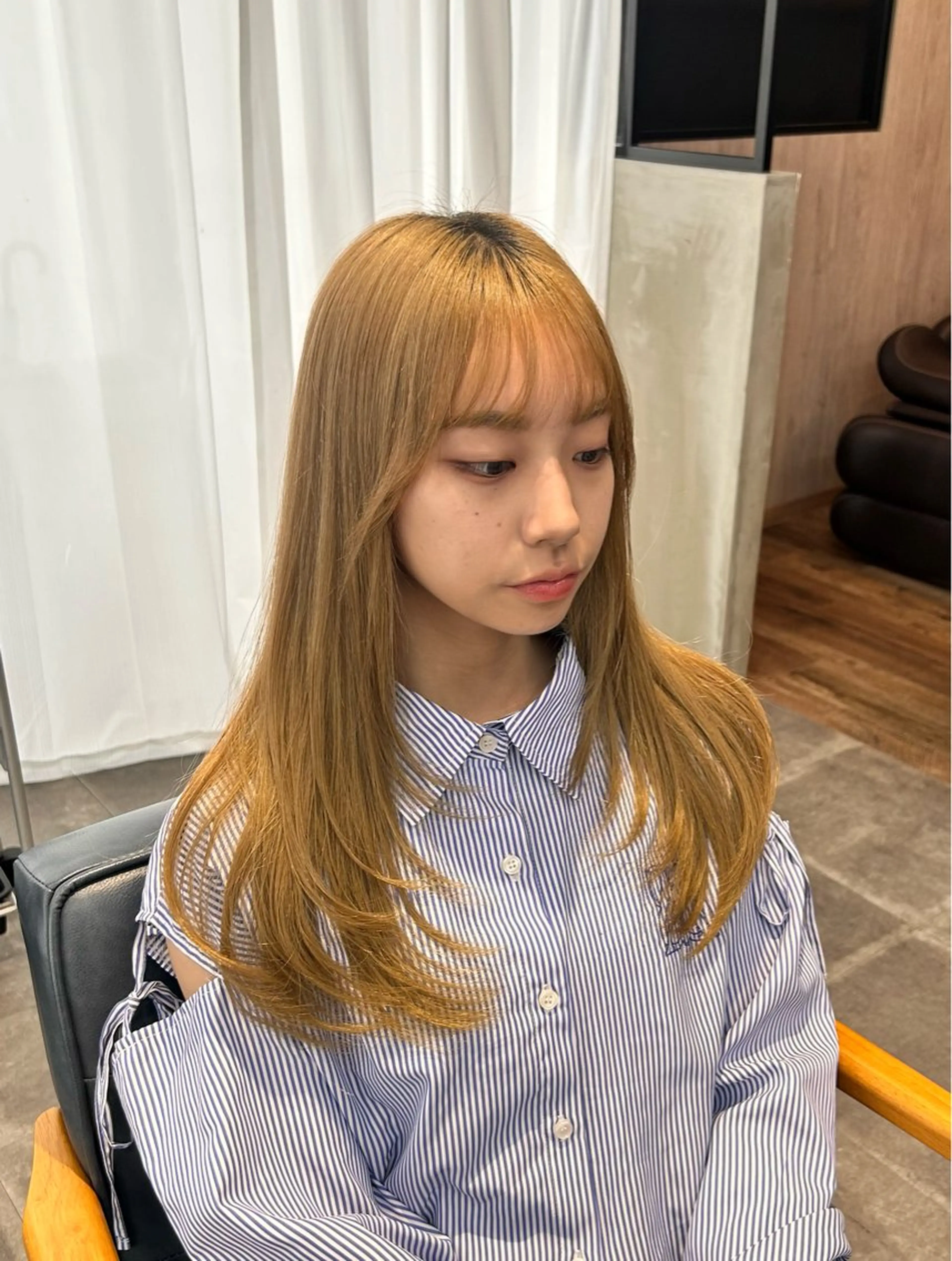 セミロング 韓国×髪質改善カラー 💎hinaのヘアスタイル