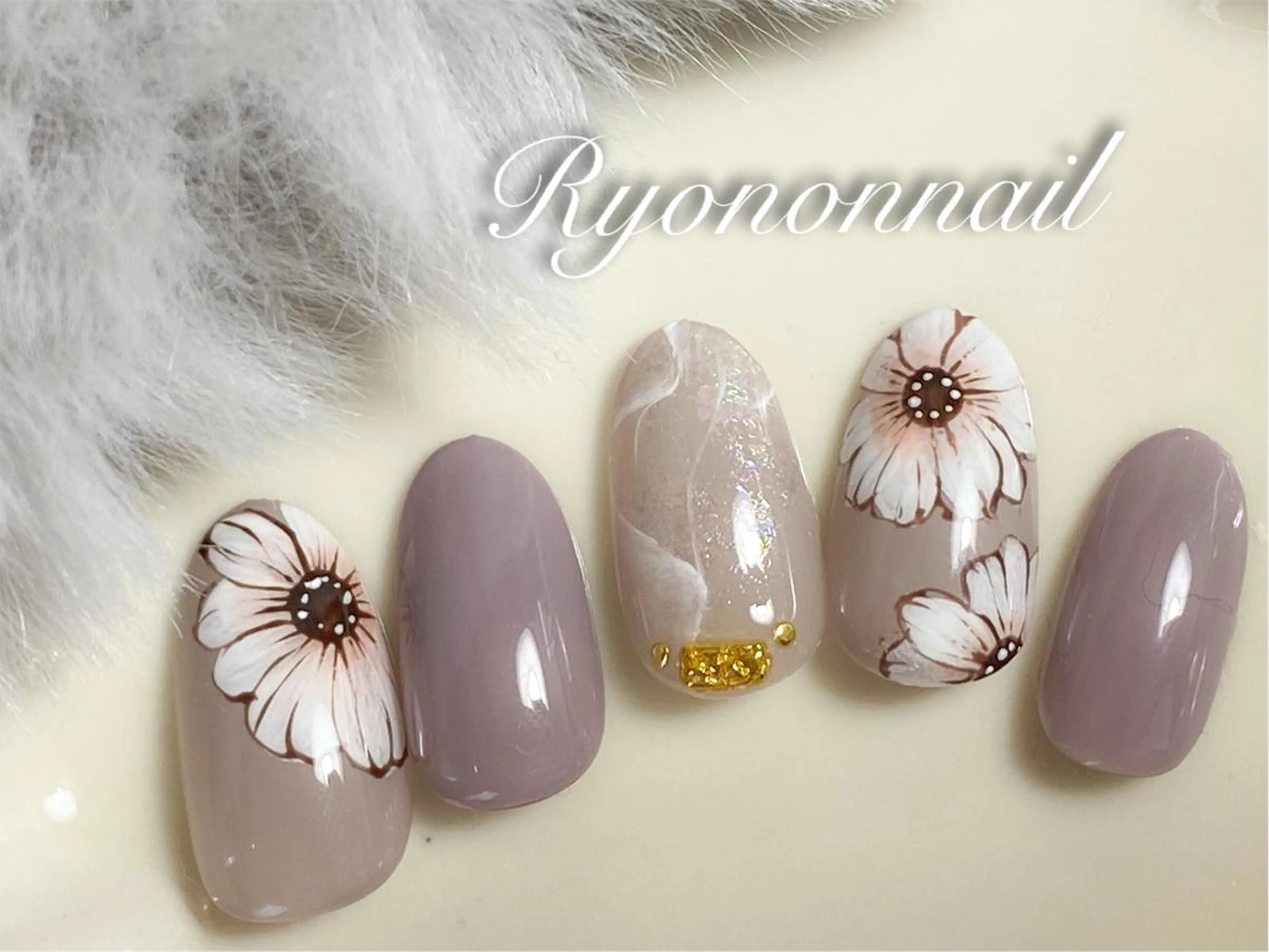 ネイル Ryononnail(リョノンネイル)所属・Ryononnail 上谷典子のネイルデザイン