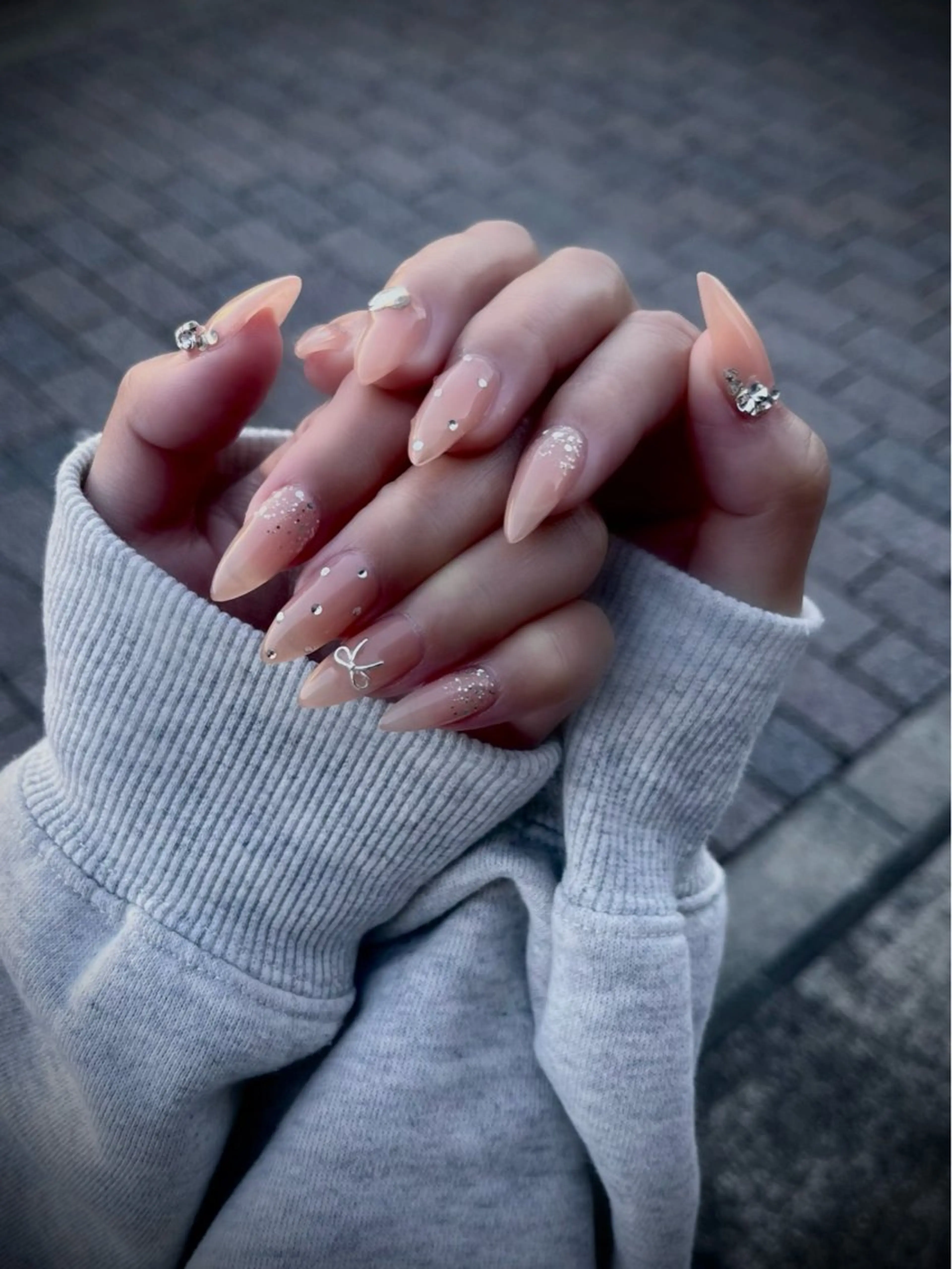 ネイル キラキラネイル マグネットネイル ワンカラーネイル スカルプネイル ワンホンネイル nine.🦋 YUKOのネイルデザイン