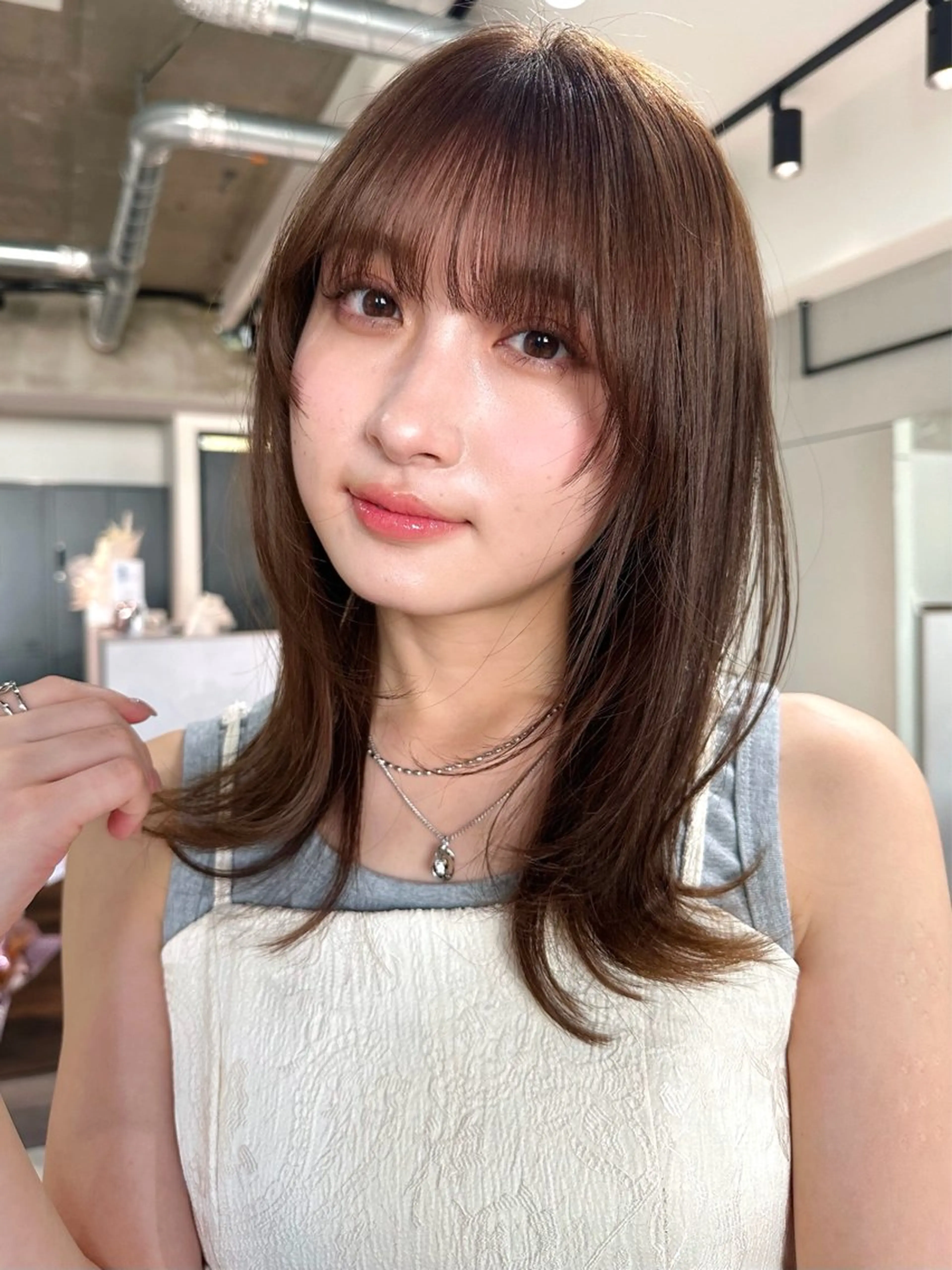 ミディアム カラー パーマ 🫧小顔×似合わせ× 透明感カラー🫧のヘアスタイル