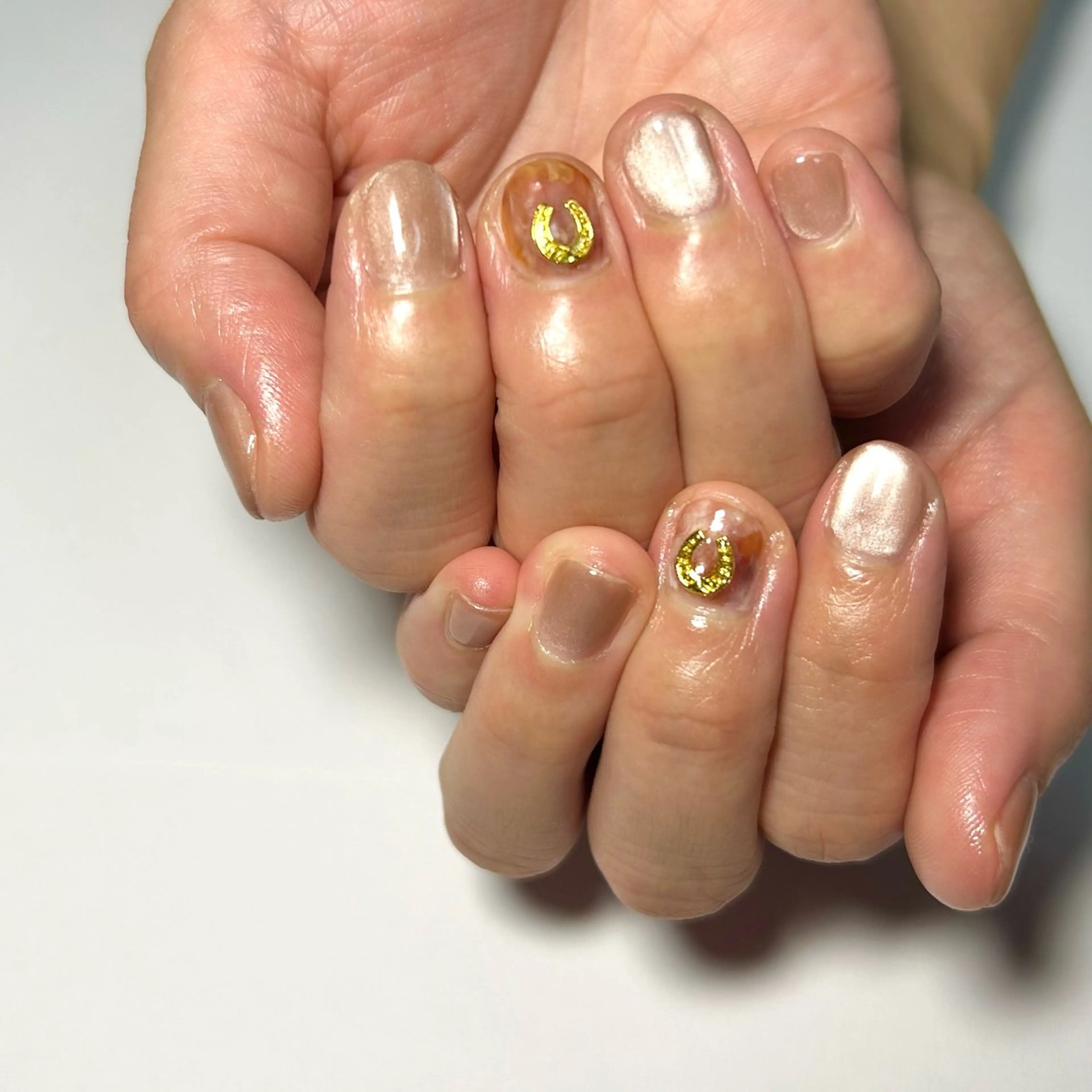 ネイル マグネットネイル ニュアンスネイル 𐂃 colorer𐂃のネイルデザイン