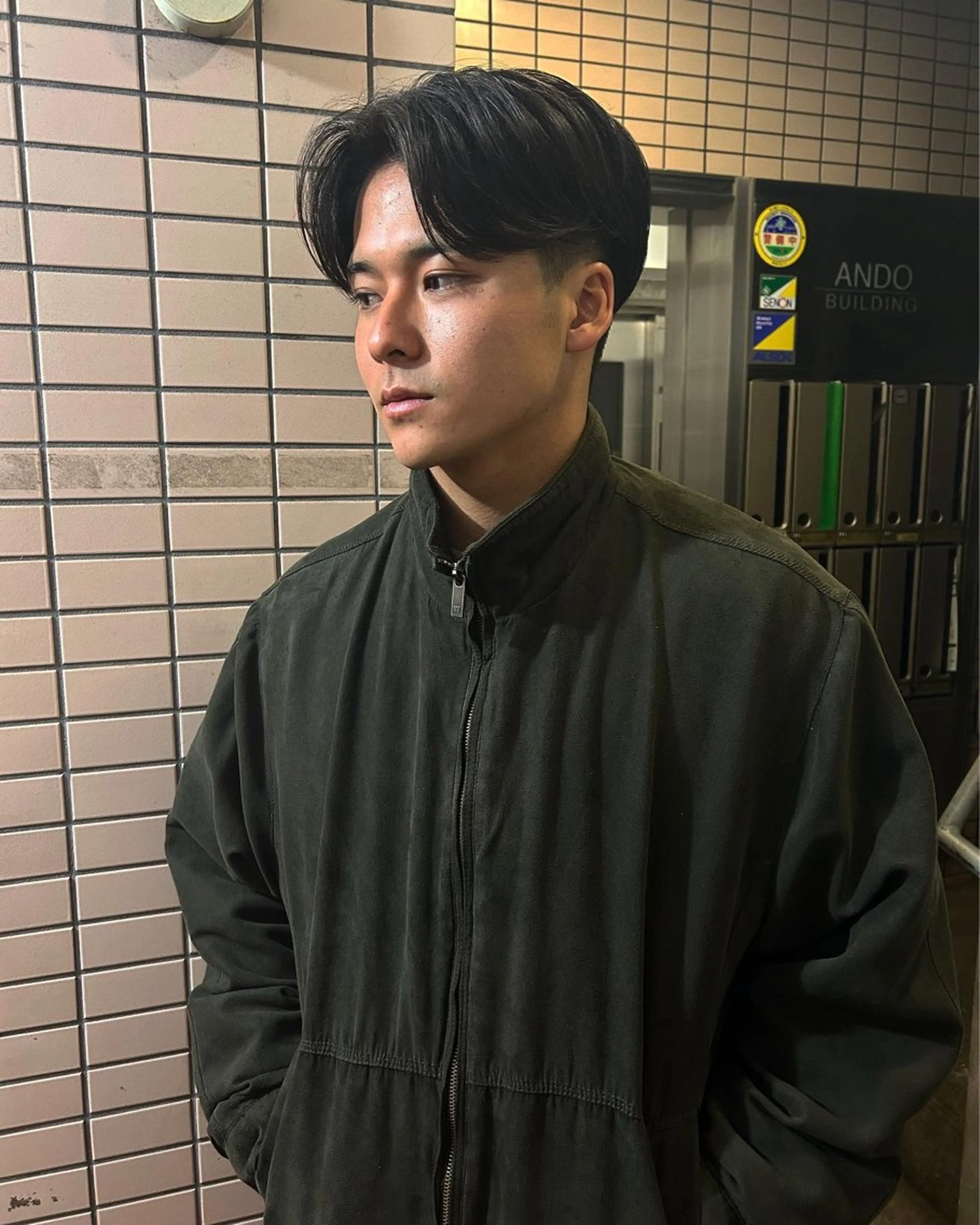 ショート メンズ メンズブリーチ メンズハイライト メンズインナーカラー メンズパーマ プードルパーマ charme所属・💈メンズ特化美容師 ✂︎伊藤大輝💈のヘアスタイル