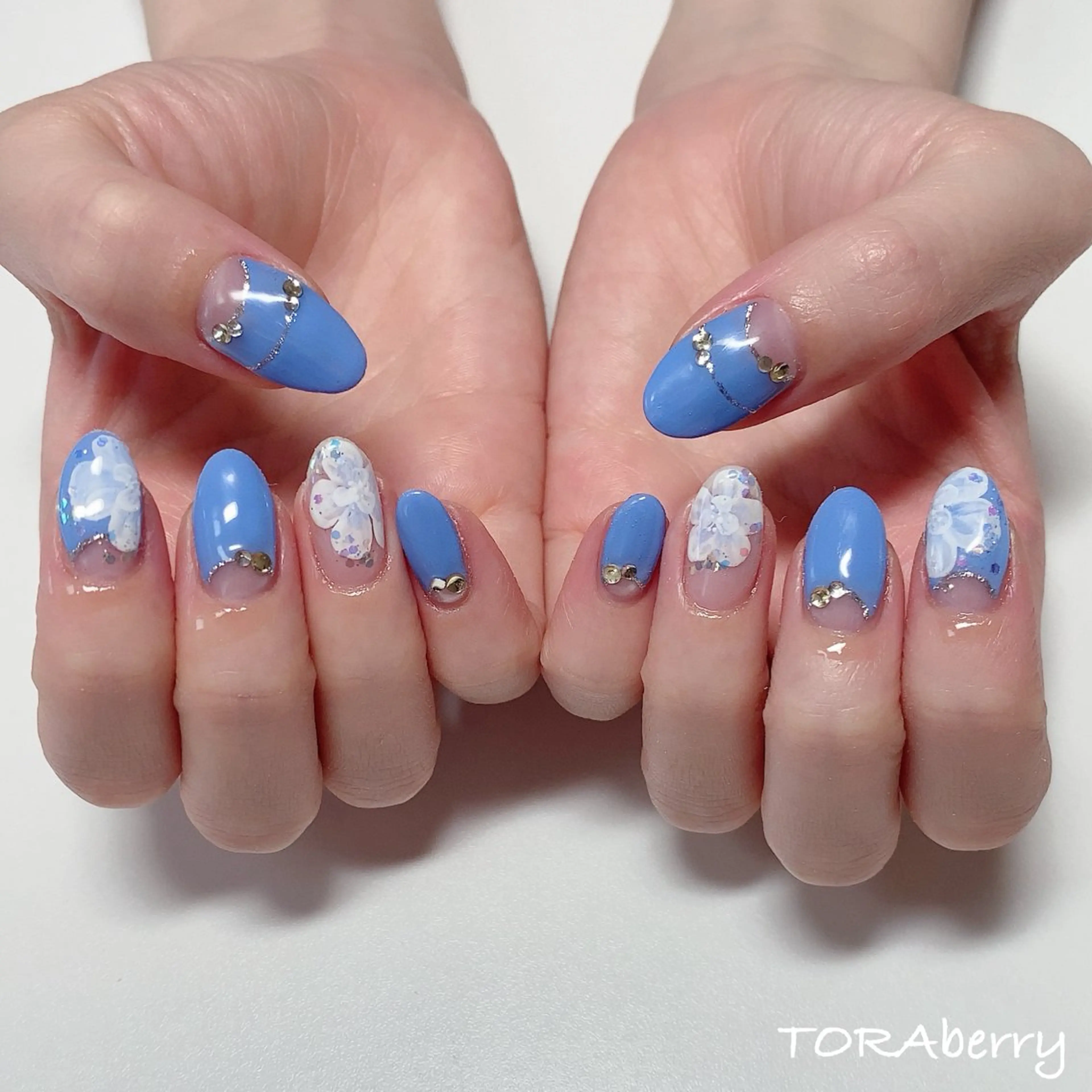 ネイル ハンドネイル ネイリスト なつみのネイルデザイン