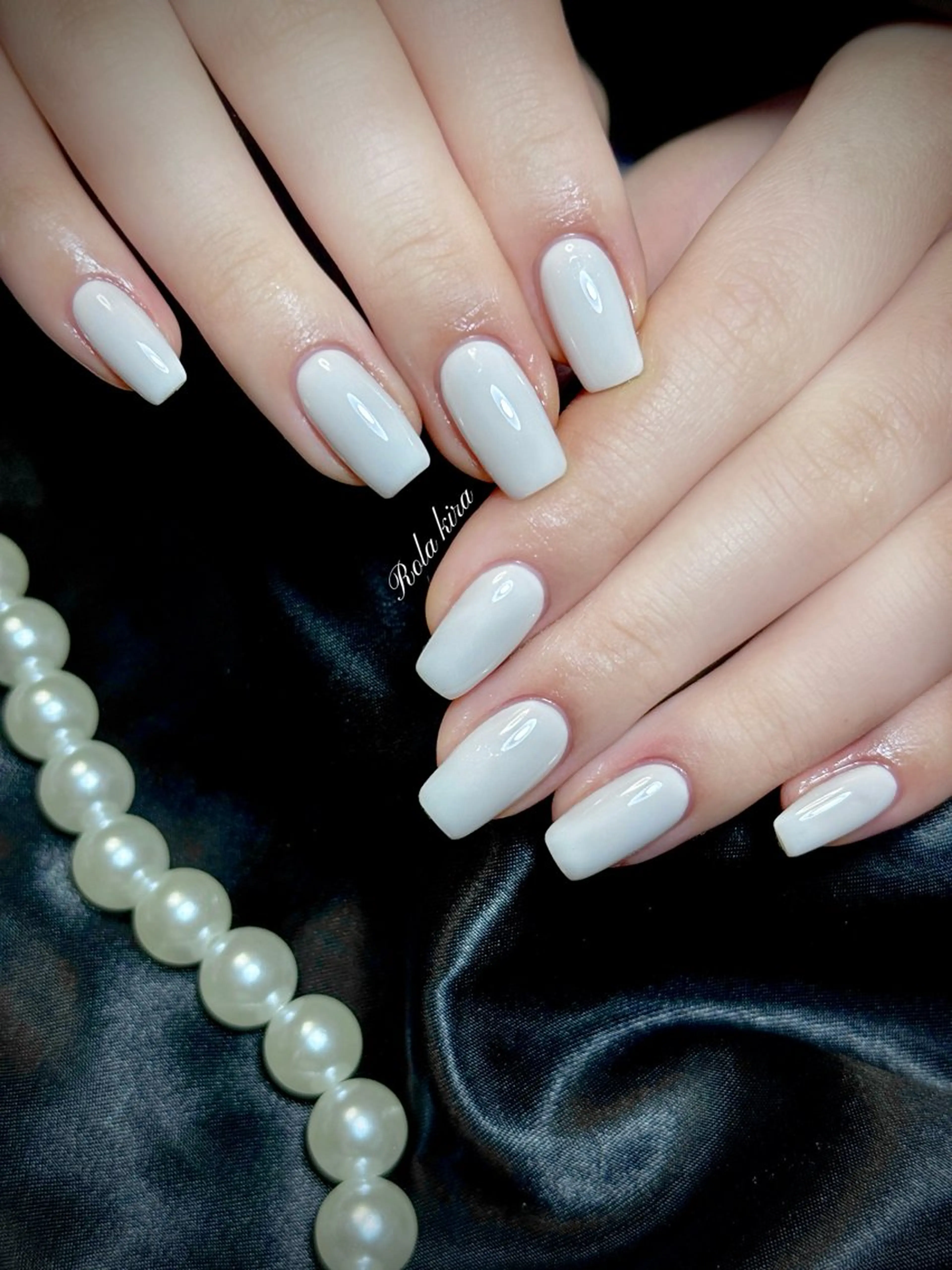 ネイル ジェルネイル ガーリー 氷ネイル・うるうるネイル ワンカラーネイル シンプルネイル ハンドネイル Rola kira nail salon所属・Rola kira 麗のネイルデザイン