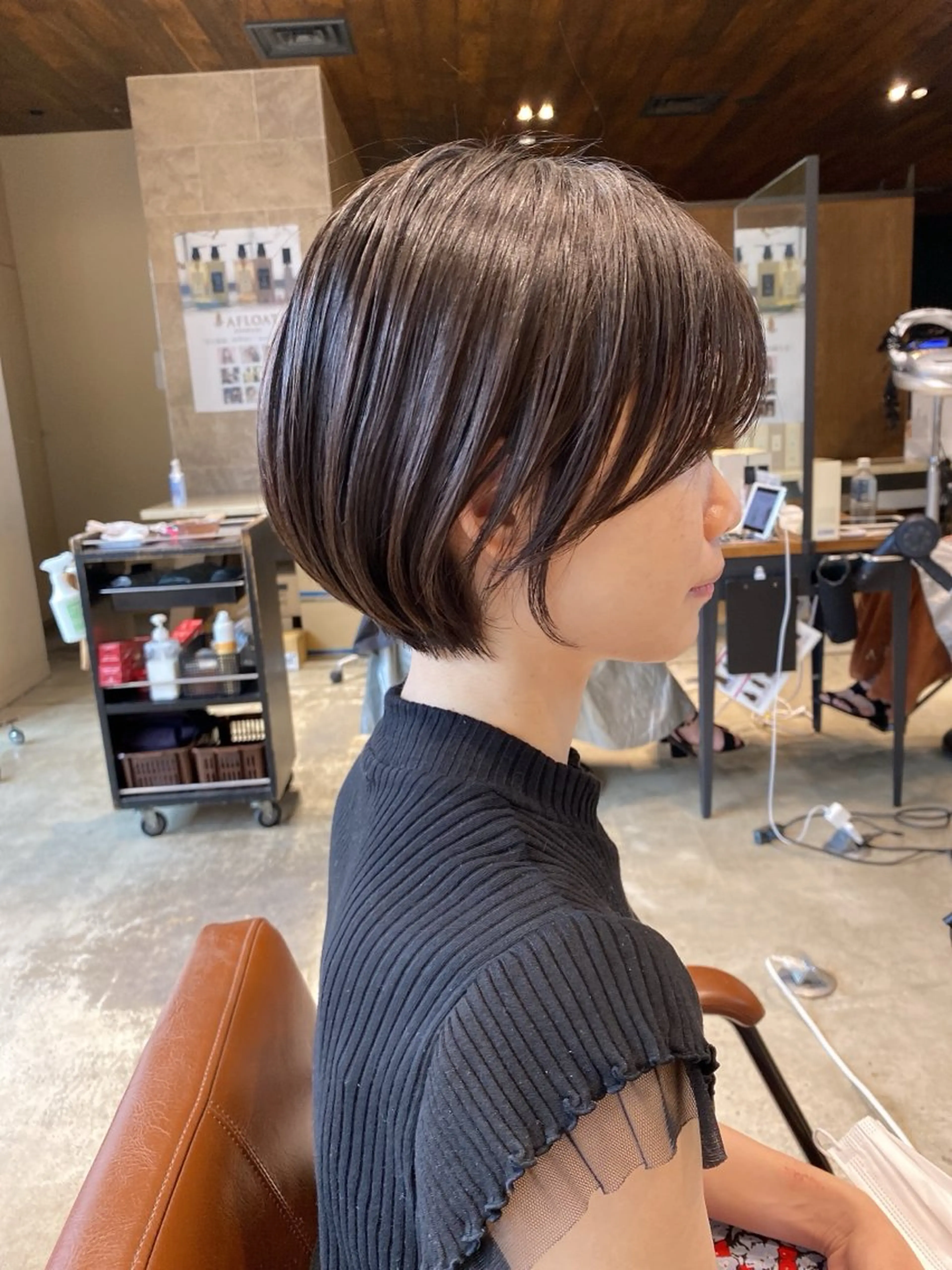 ショート 失敗しない顔まわり× 小顔補正レイヤー難波のヘアスタイル