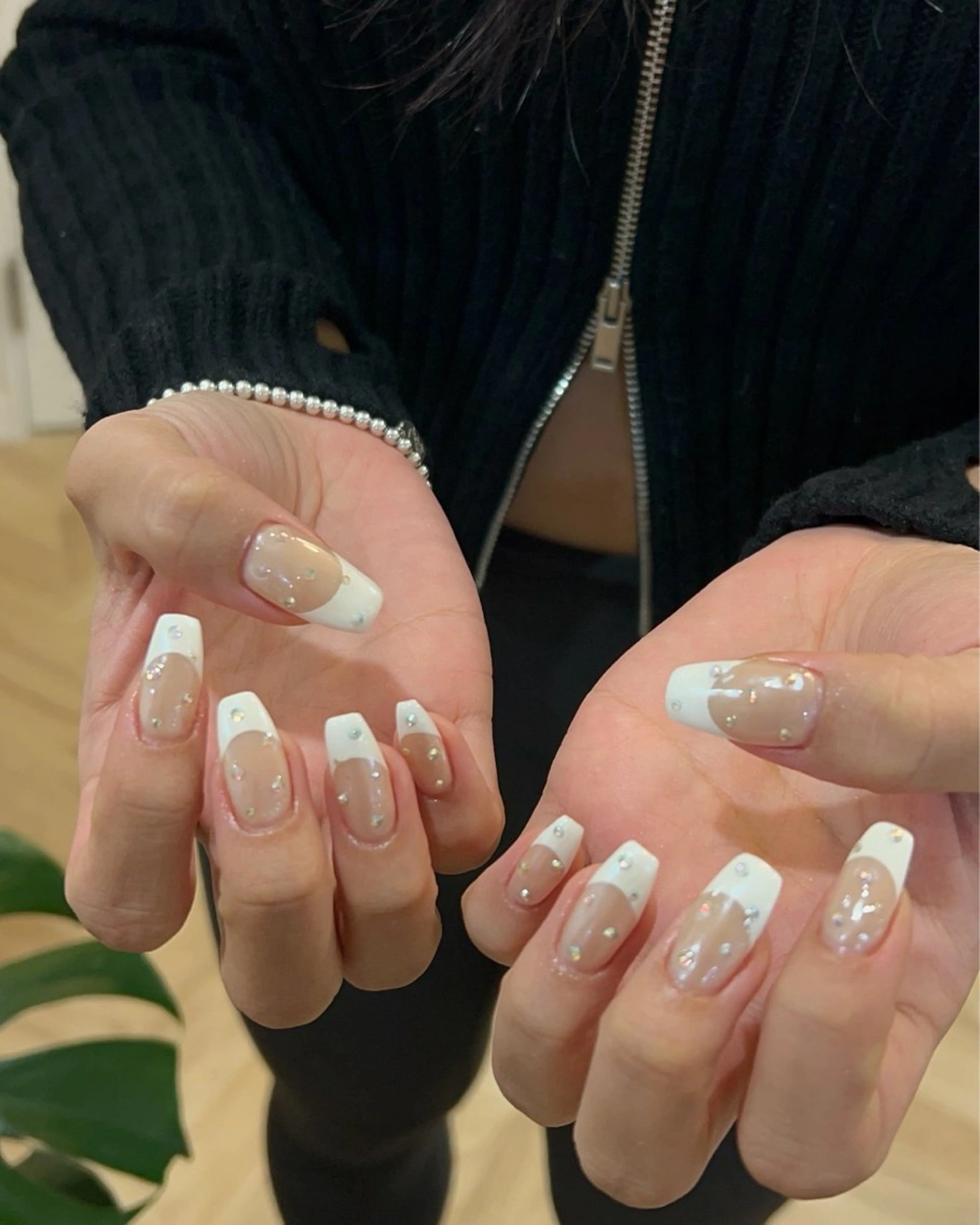 ネイル ハンドネイル フットネイル ハンドケア Nes.Nail所属・Miyagi Asamiのネイルデザイン