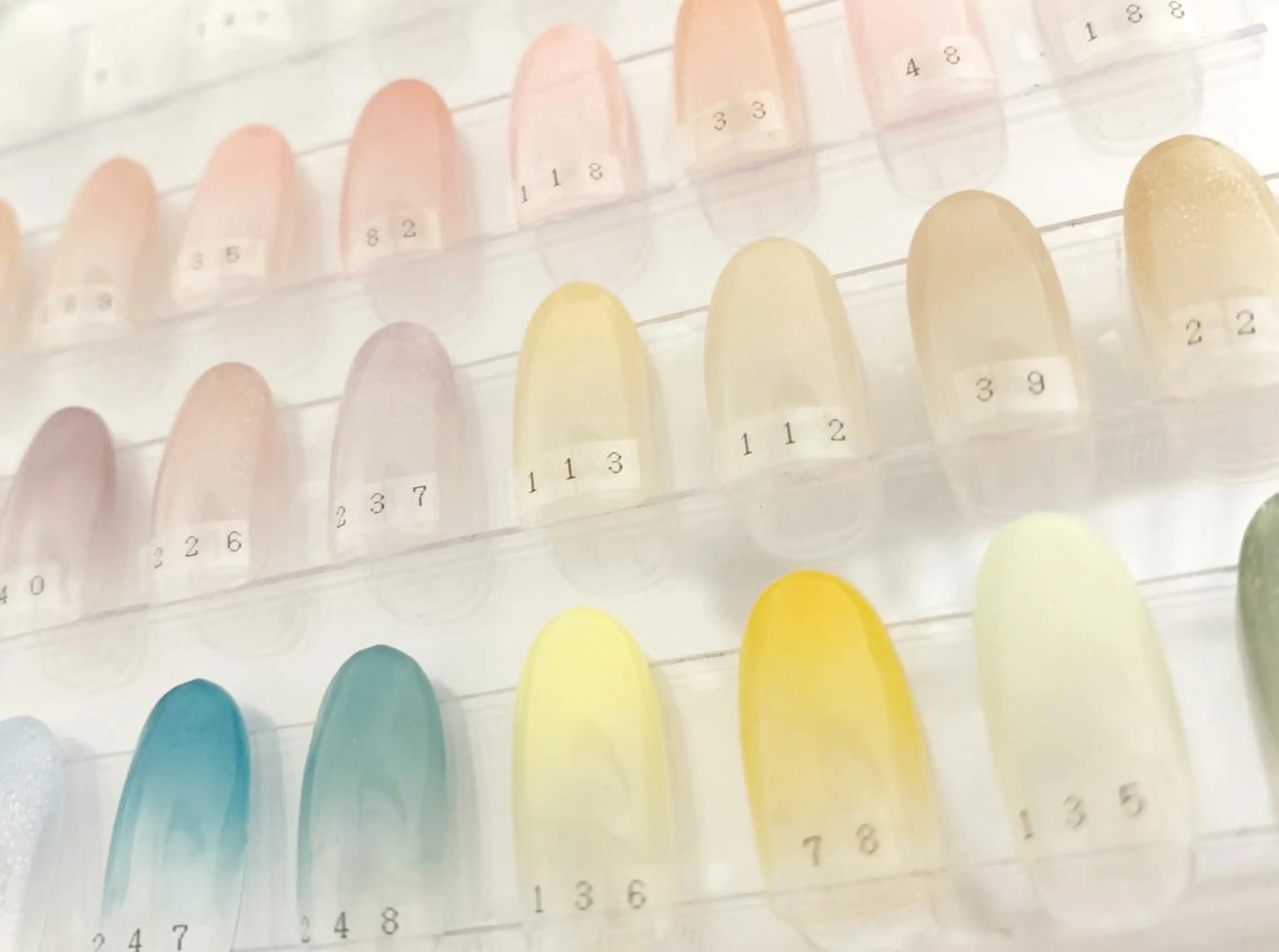 期間限定!ハンドジェルネイル3850円(ワンカラー・グラデーション・ラメグラデーション)初回オフ無料・ケア付きの写真