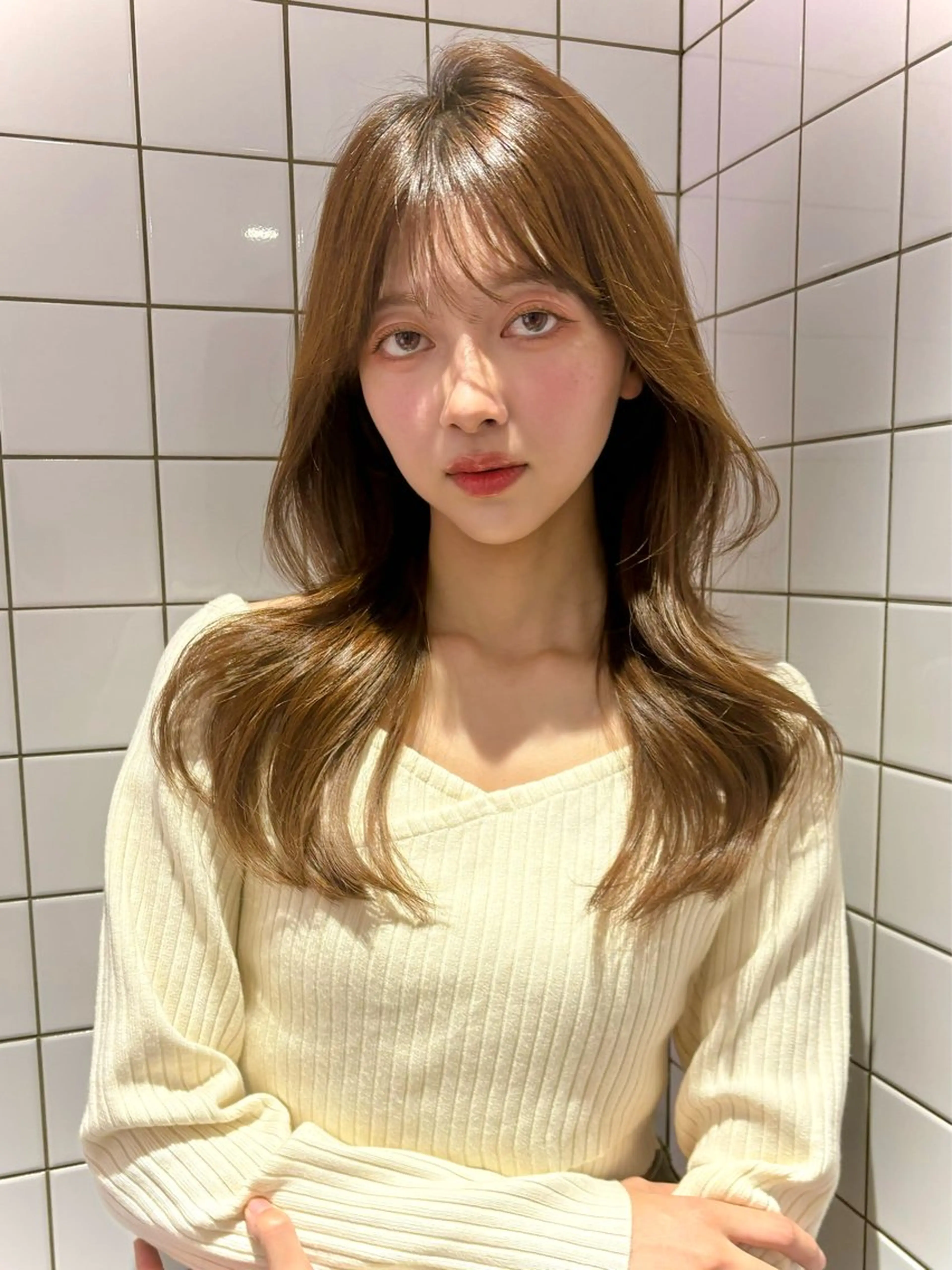 セミロング Loom .by Sea  ルームバイシー所属・レイヤー/前髪/ 韓国/CHIHIROのヘアスタイル