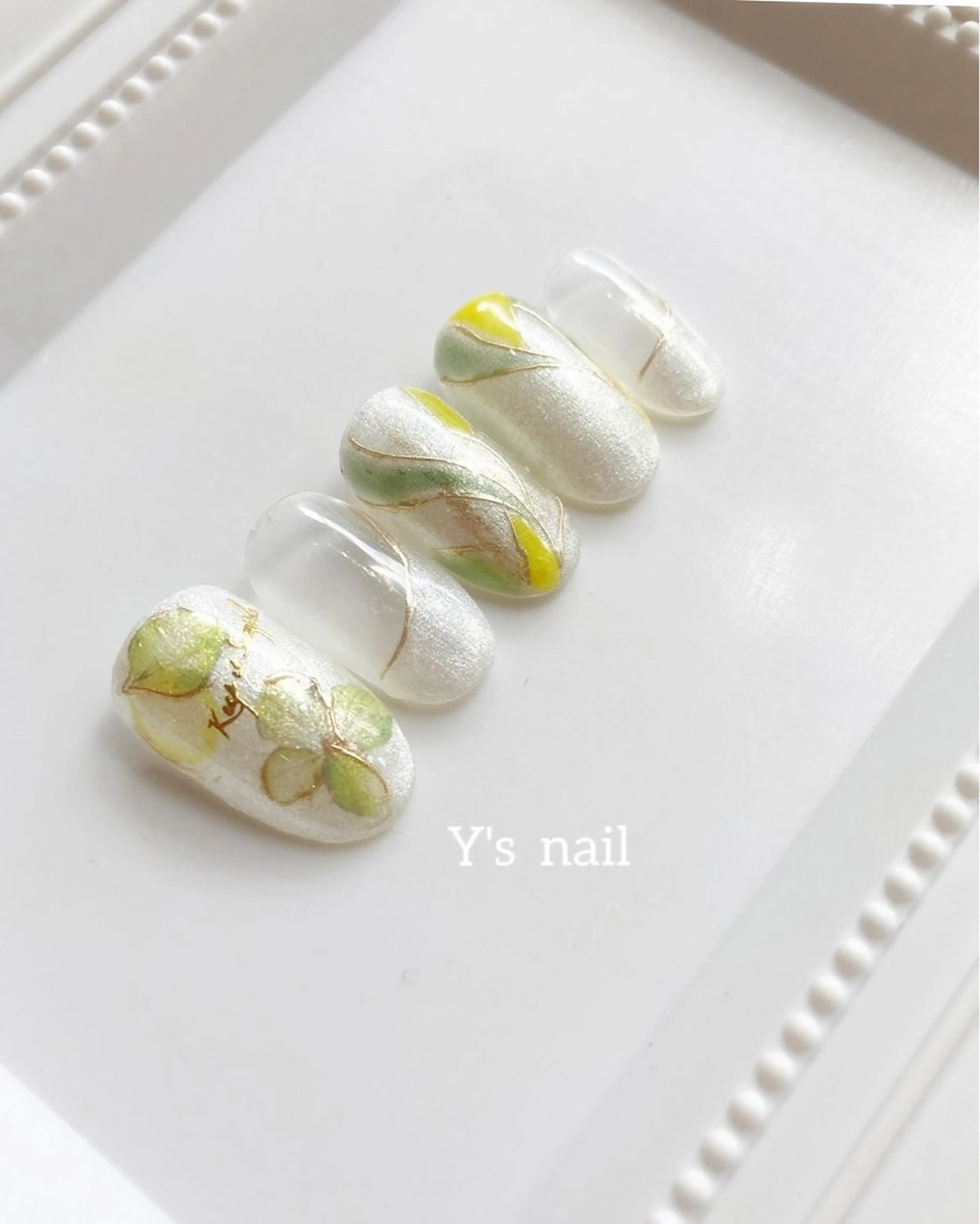 ネイル 手書きが得意🖌️ Y’s  nailのネイルデザイン