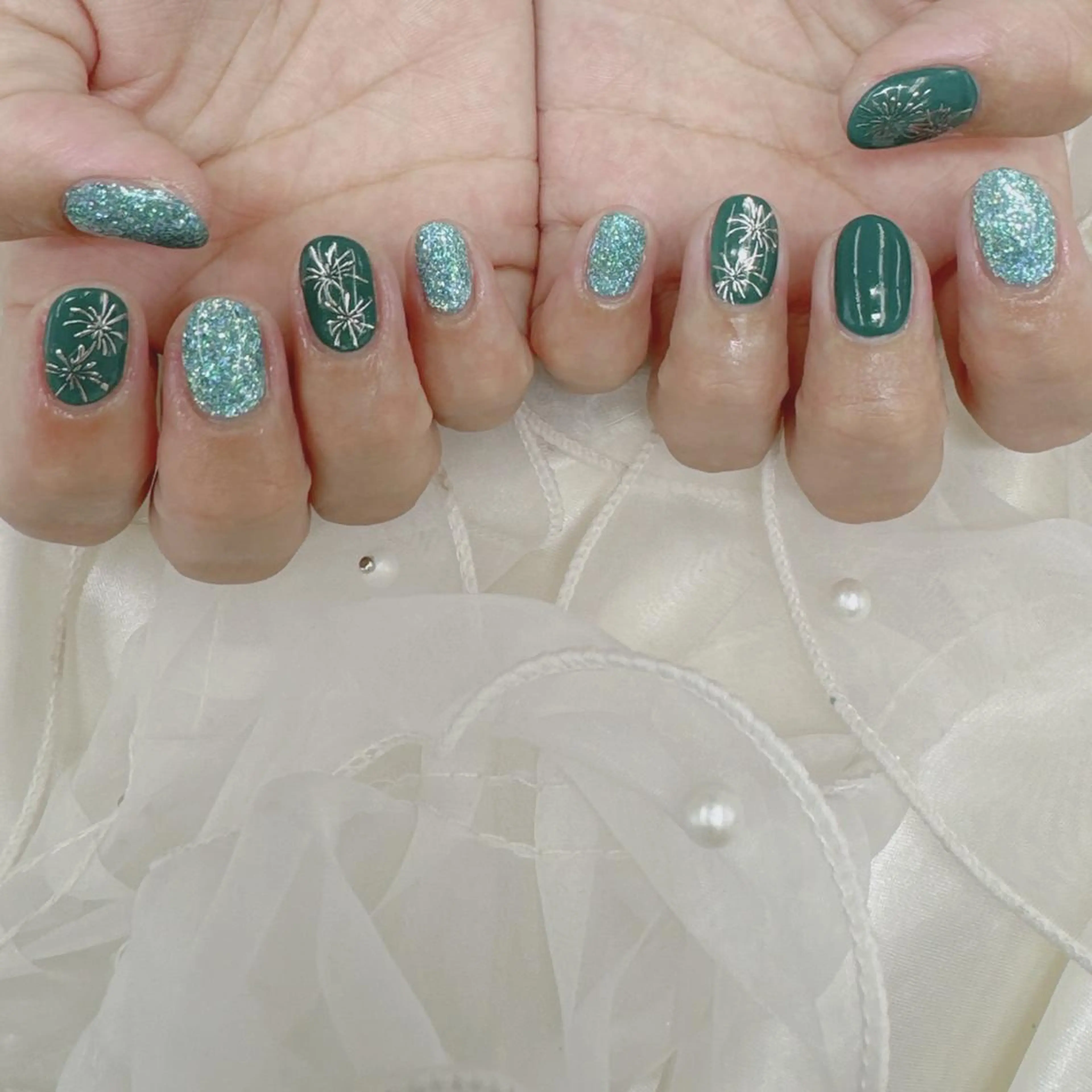 ネイル Nail salon Honey Beeのネイルデザイン