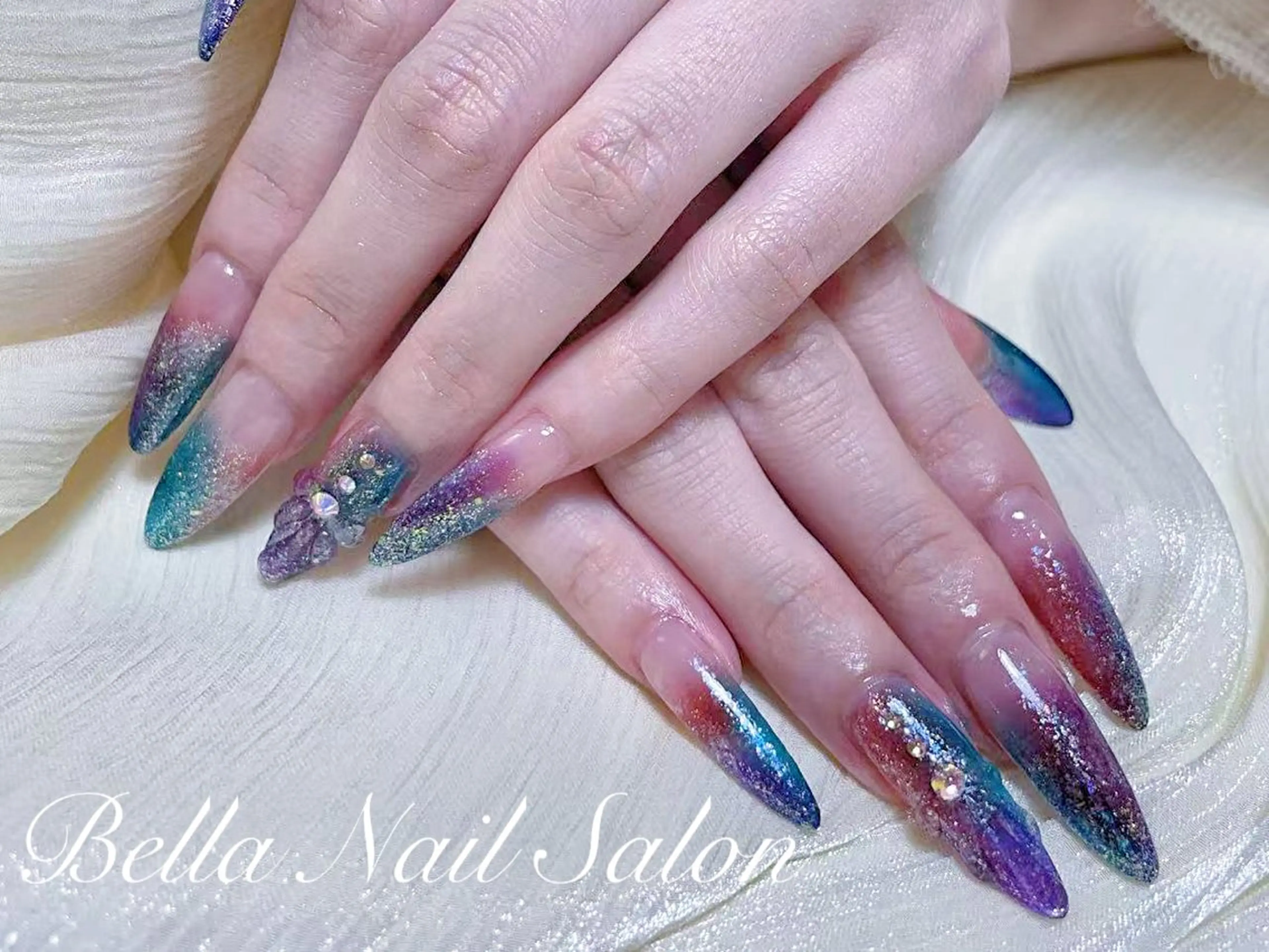 ネイル ハンドネイル Bella Nail Salonパラジェルのネイルデザイン