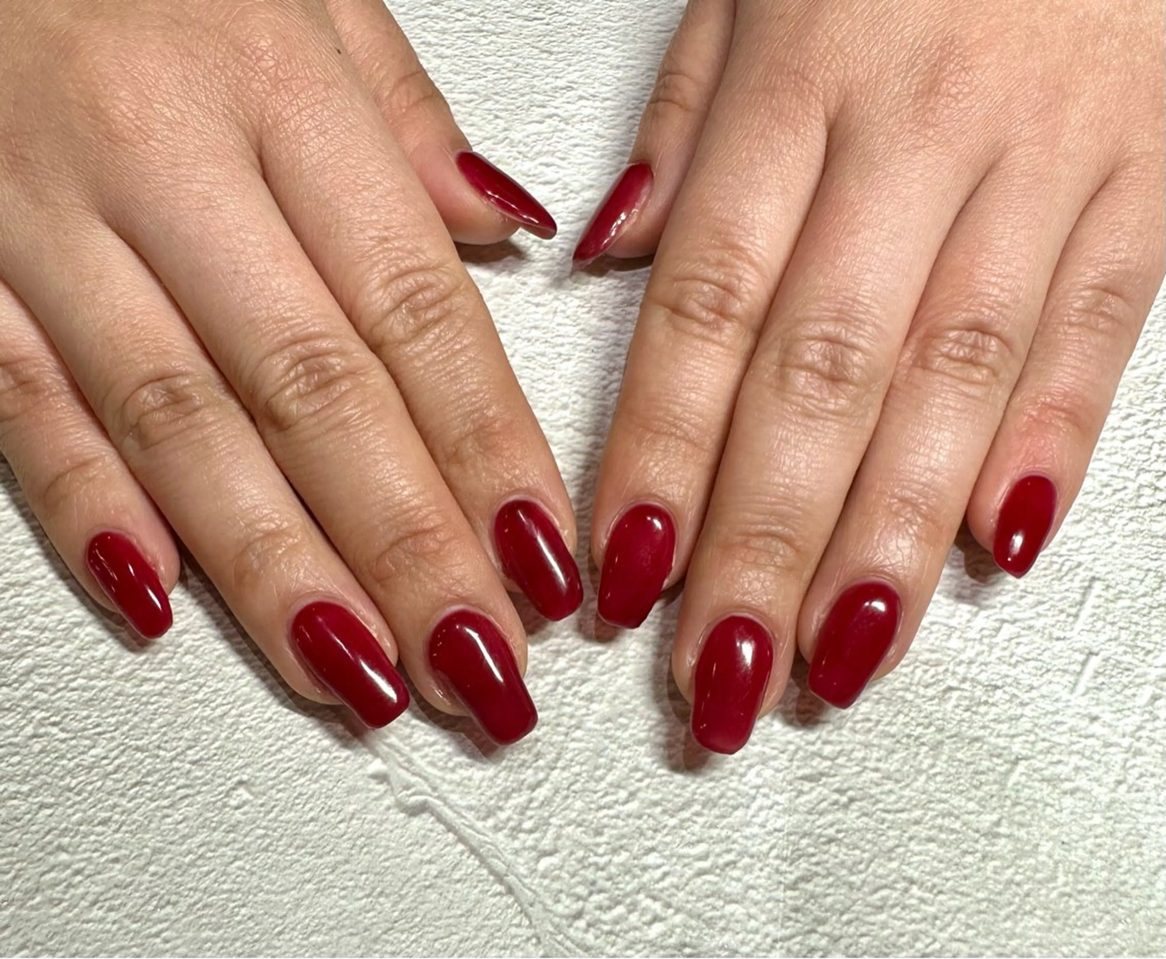 ネイル 赤色 スクエアネイル Tanemoto所属・Ueda Rieのネイルデザイン