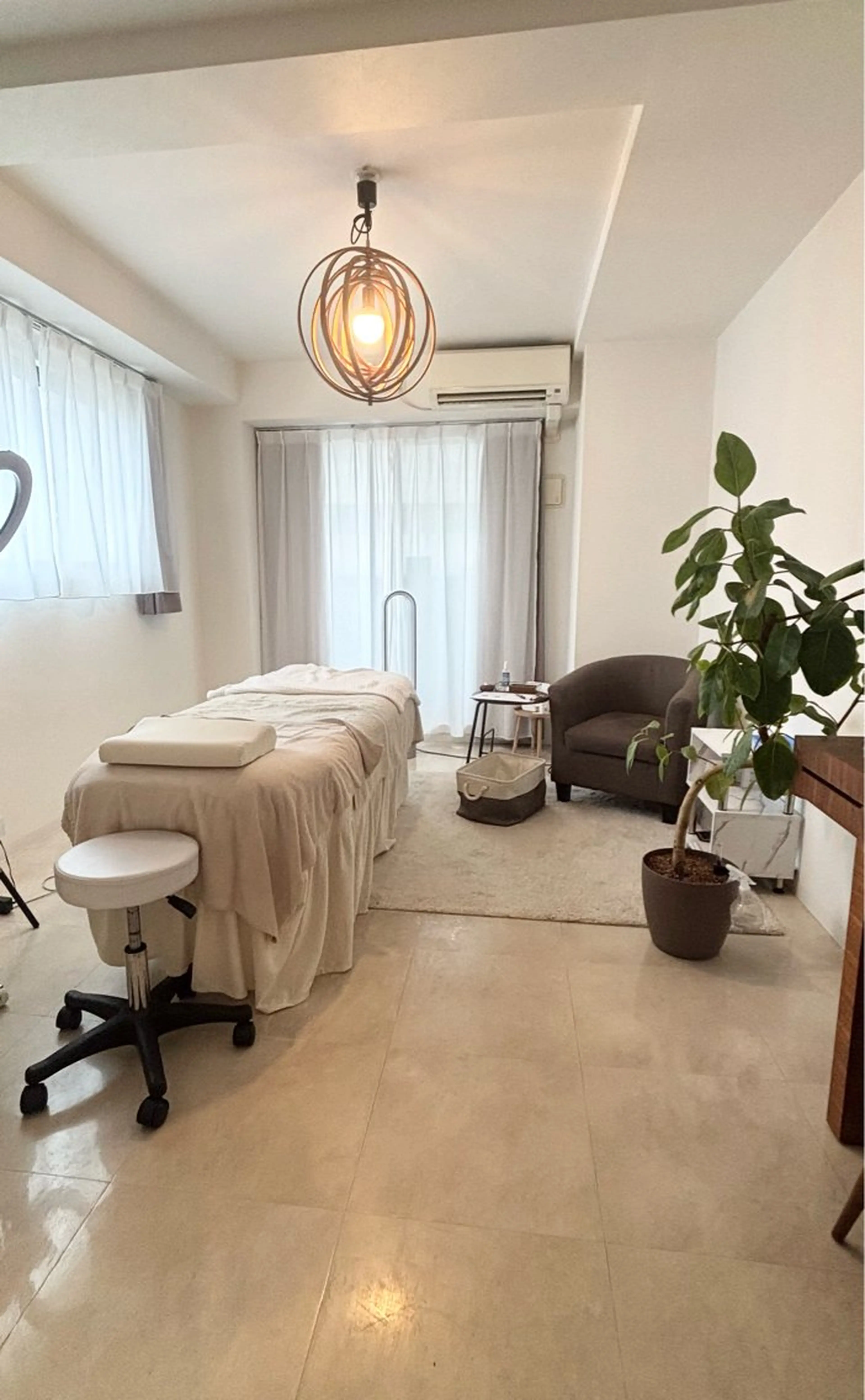 アイブロウ ワックス脱毛 UNIBROW 住吉店所属・ユニブロウ神戸住吉店 sakitaの眉毛・アイブロウイメージ