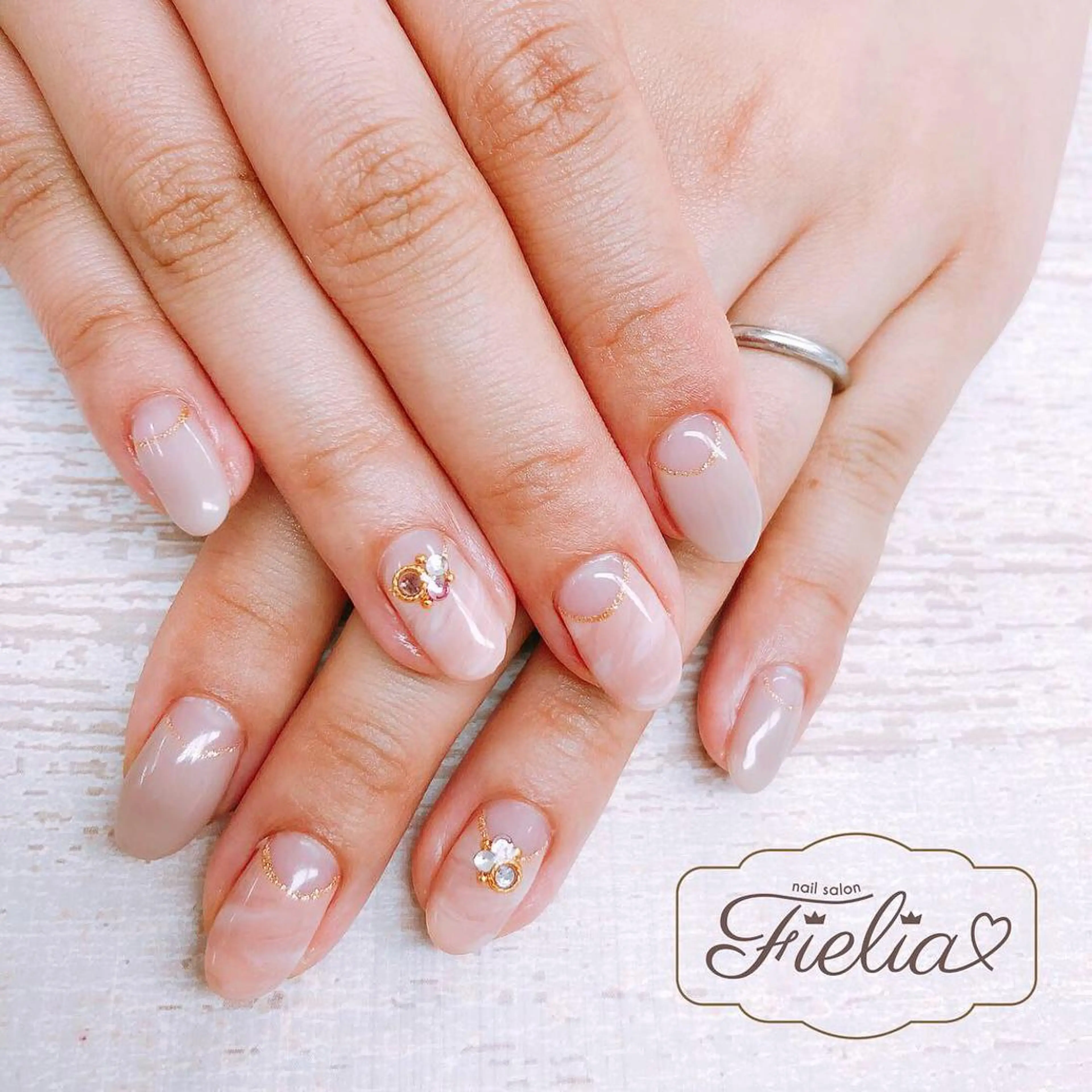 ネイル ハンドネイル Fielia momoのネイルデザイン