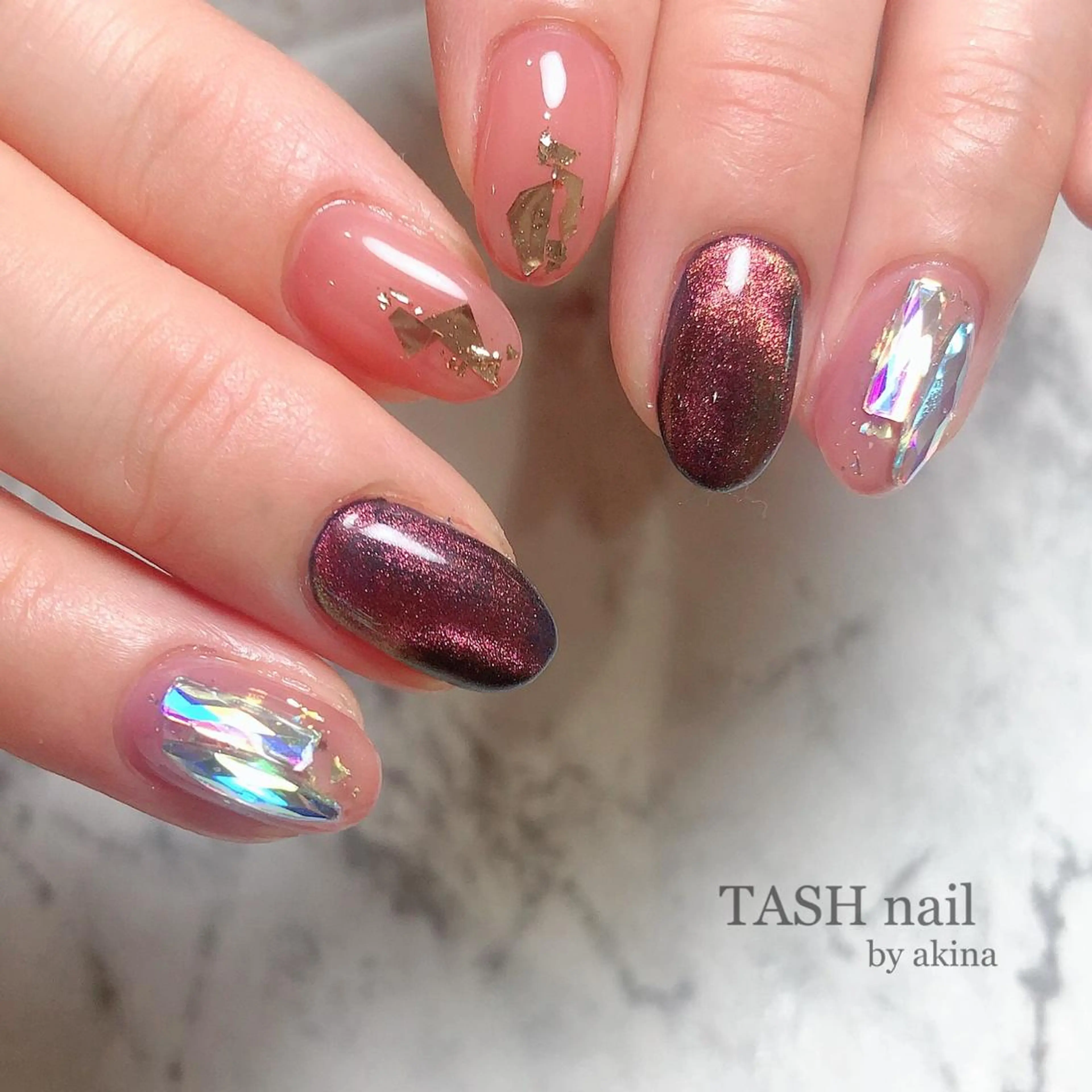 ネイル TASH nailのネイルデザイン