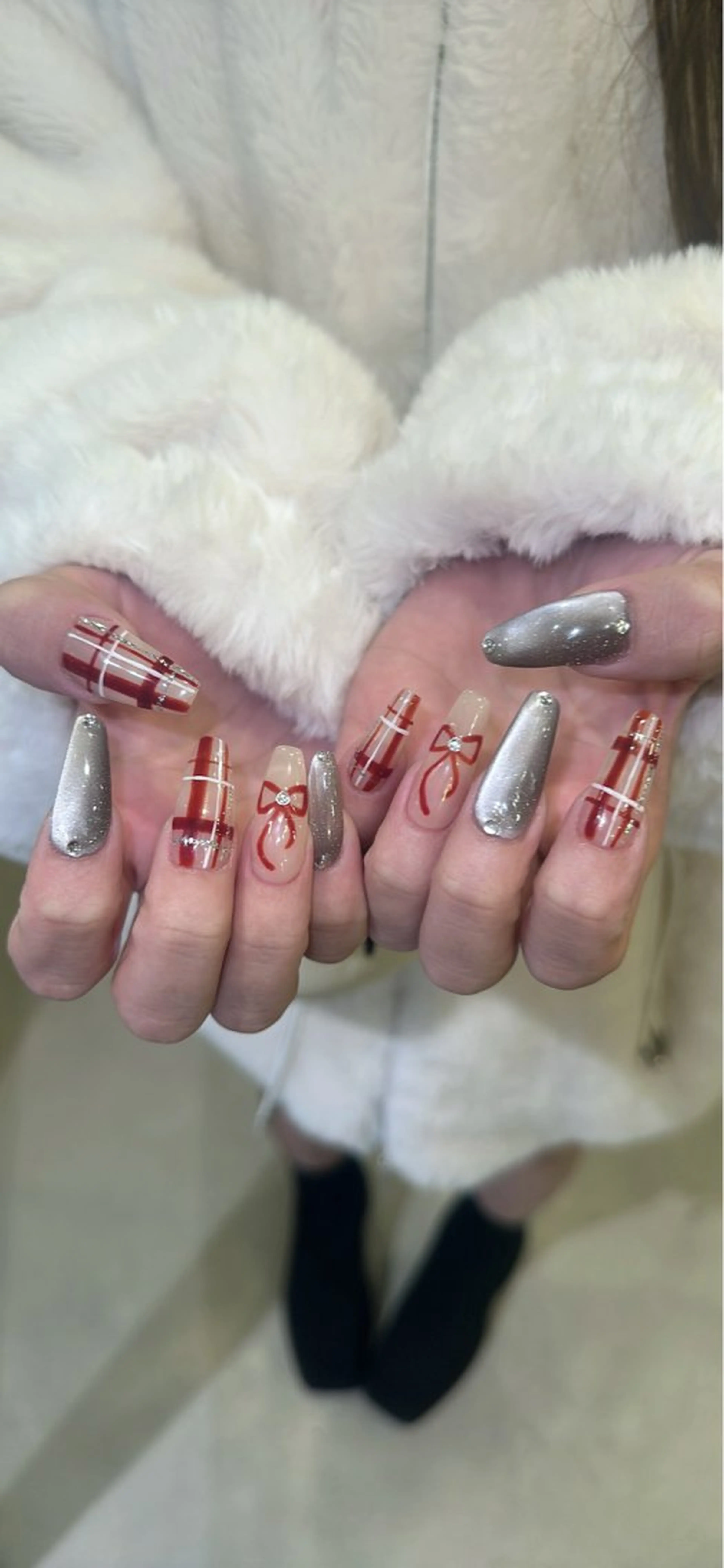 ネイル ハンドネイル 👽個性派ネイル🎀 komachiのヘアスタイル